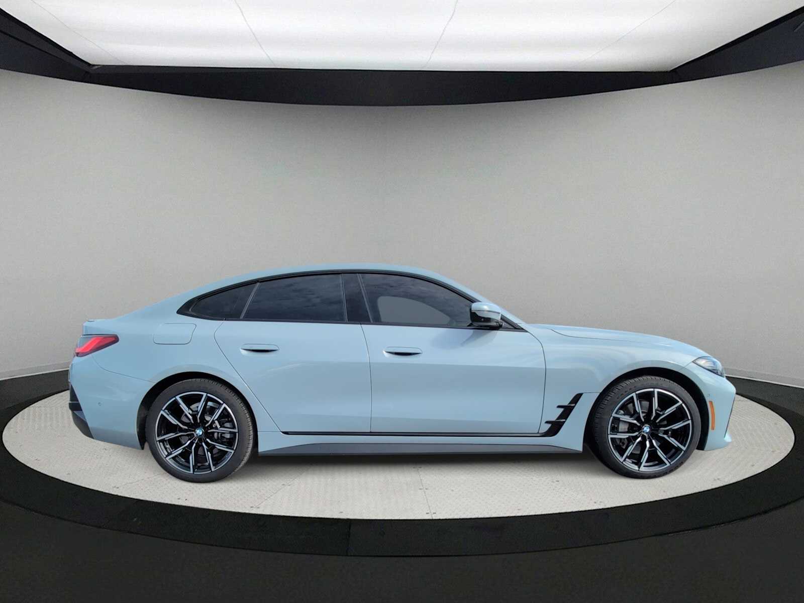 Thumbnail: 2022 BMW 4 Series - 9