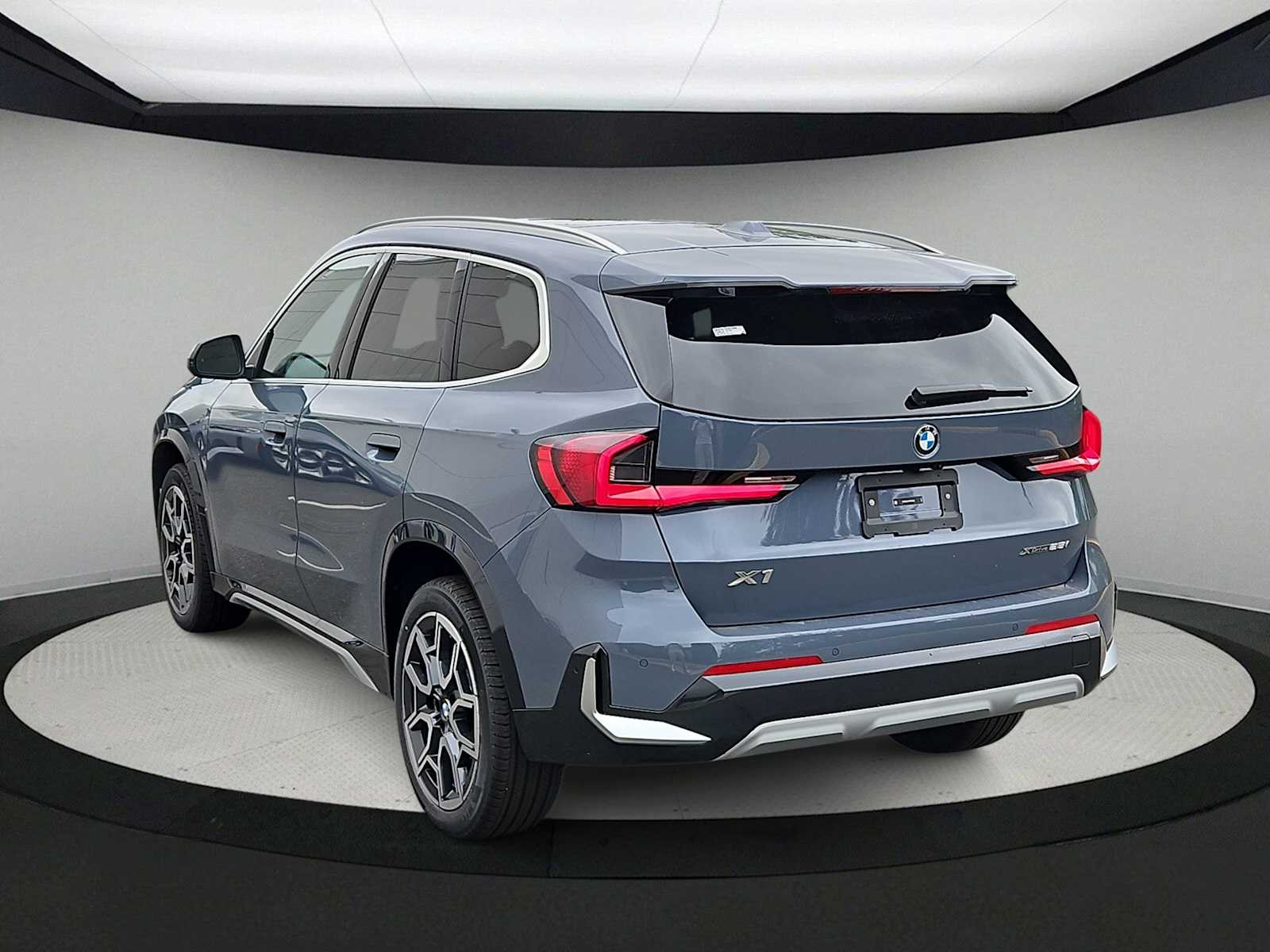 Thumbnail: 2025 BMW X1 - 6