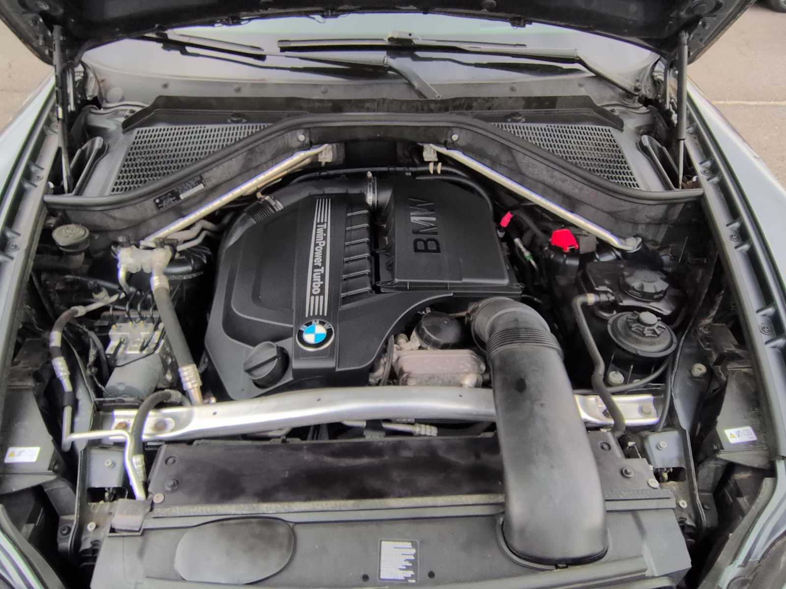 Thumbnail: 2013 BMW X5 - 15