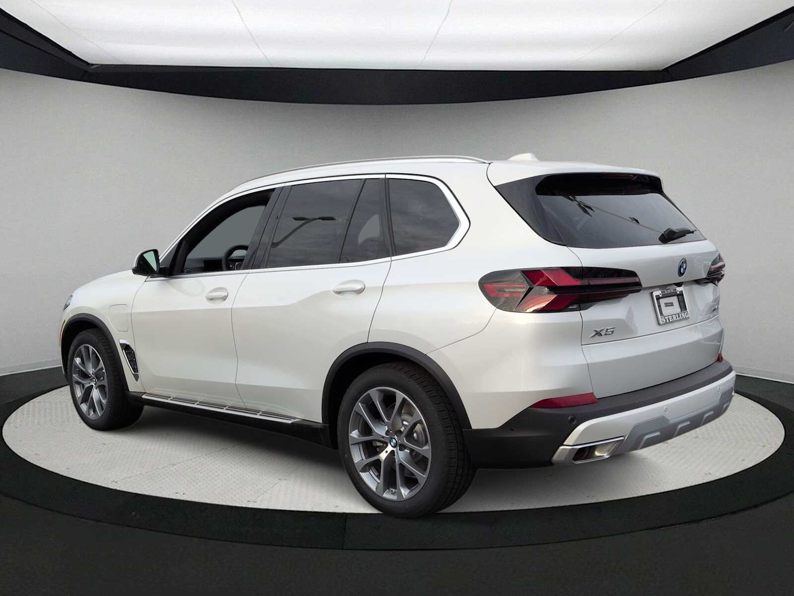 Thumbnail: 2026 BMW X5 - 6