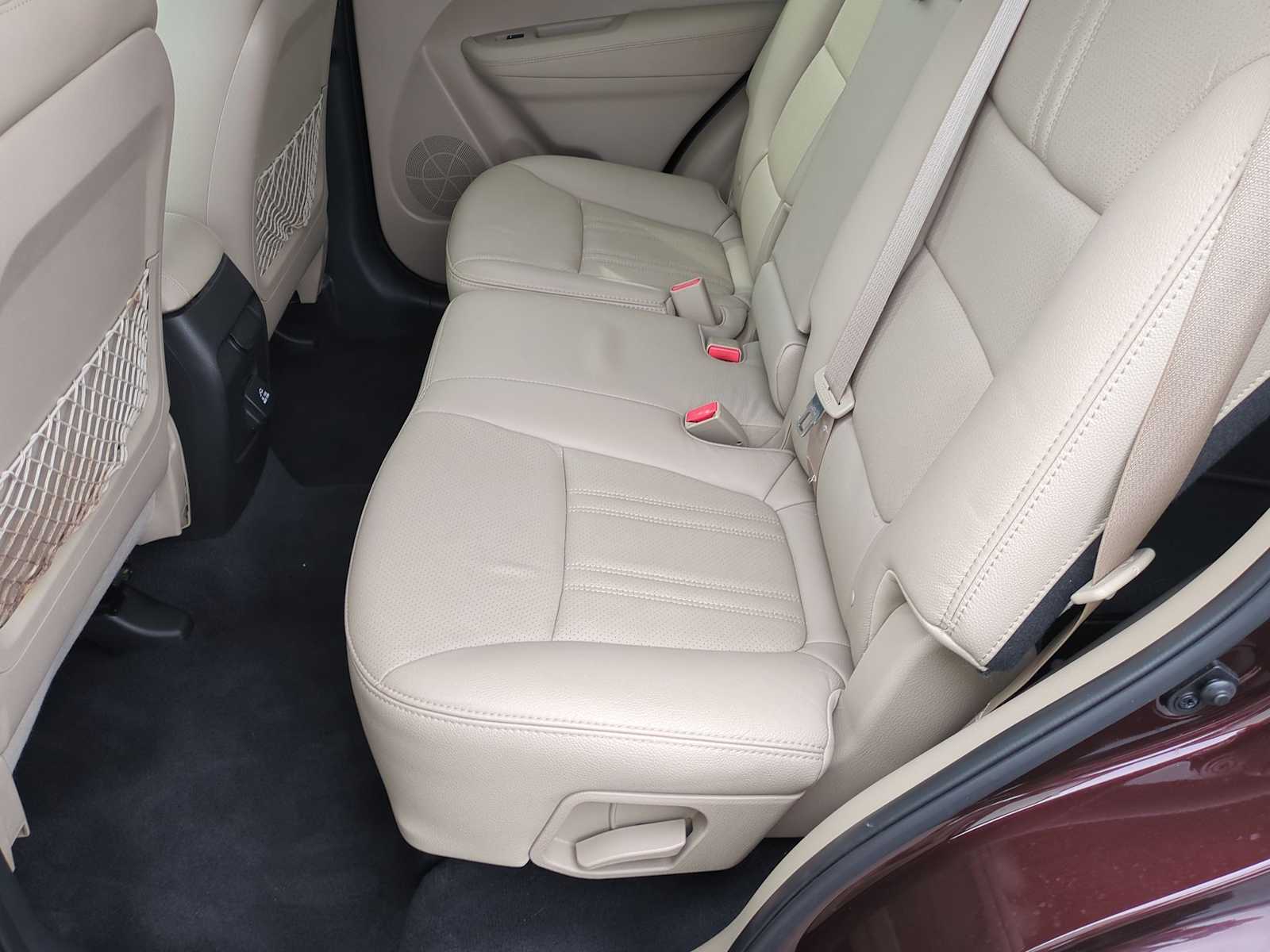 Thumbnail: 2015 Kia Sorento - 20