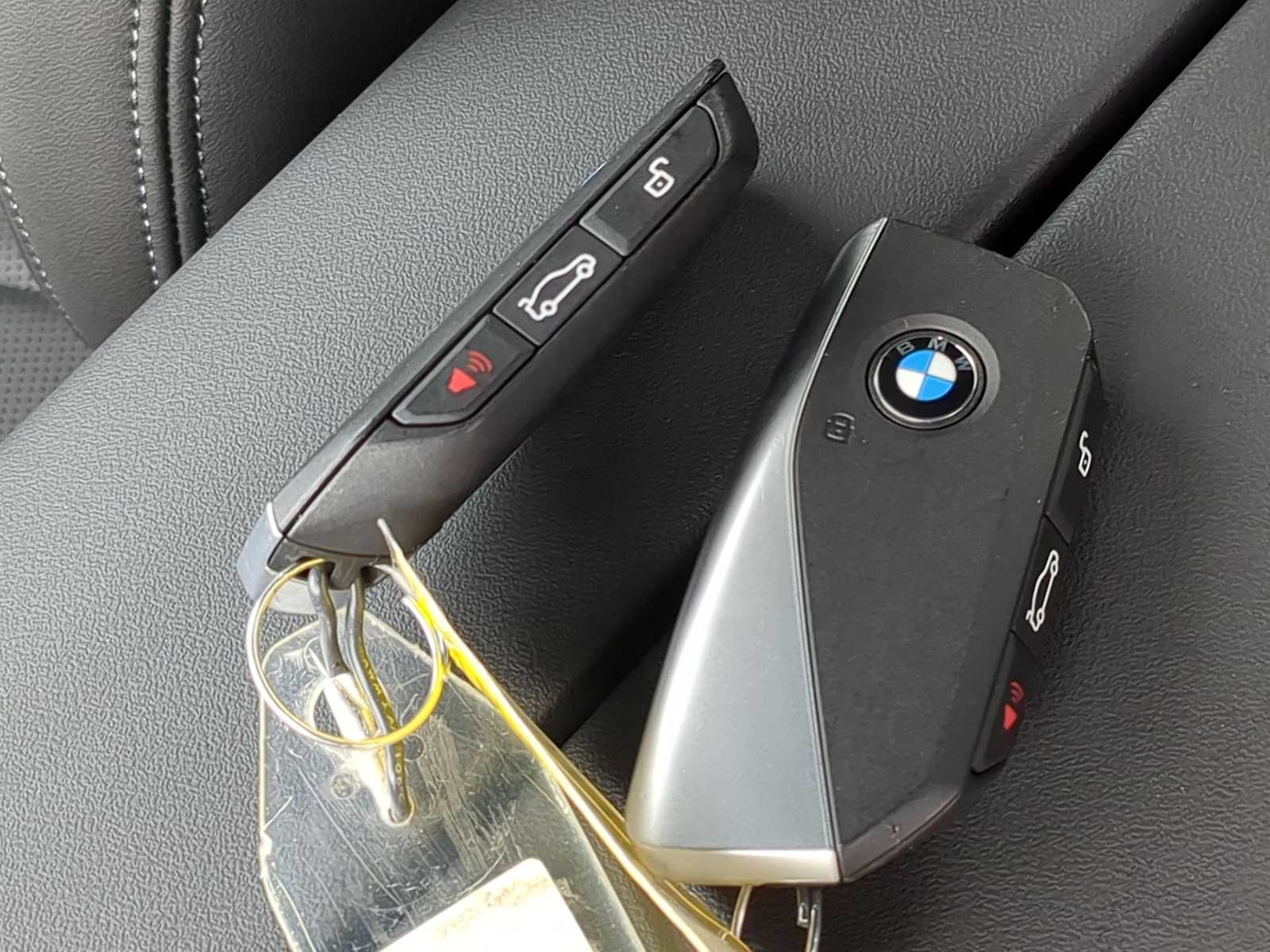 Thumbnail: 2025 BMW i5 - 37