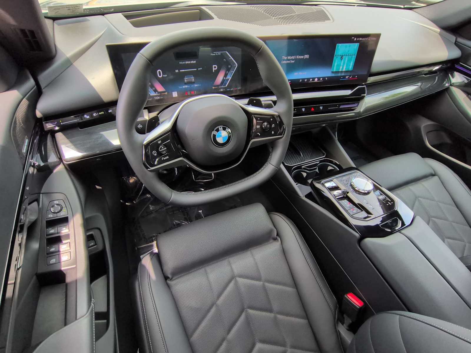 Thumbnail: 2024 BMW 5 Series - 10