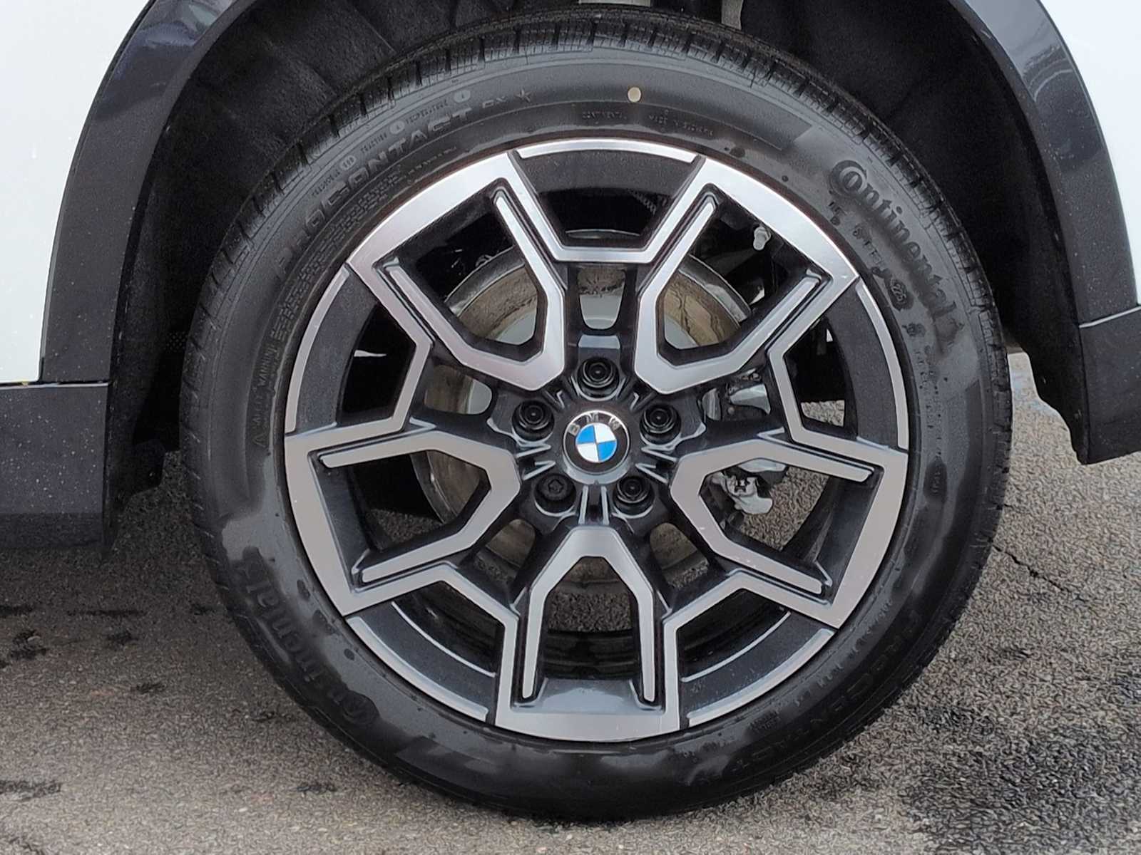 Thumbnail: 2026 BMW X1 - 14