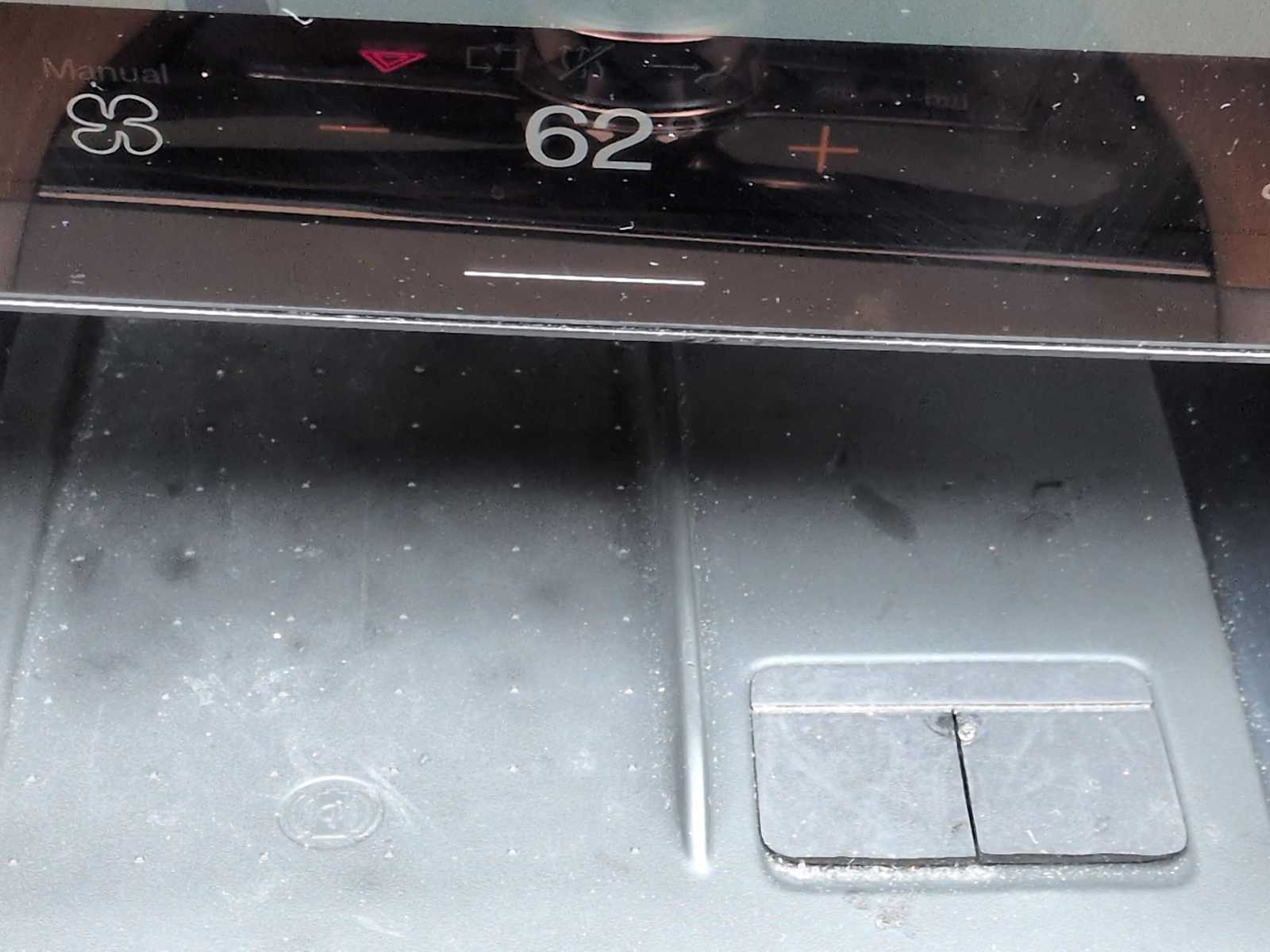 Thumbnail: 2022 Polestar 2 - 34