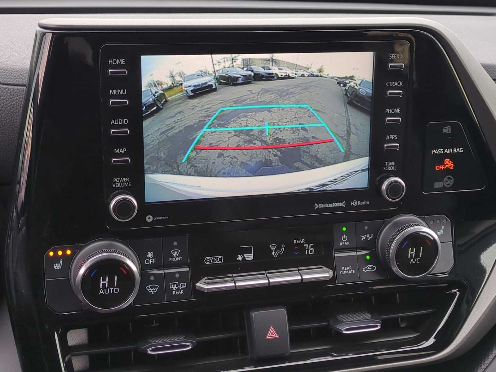 Thumbnail: 2022 Toyota Highlander - 31