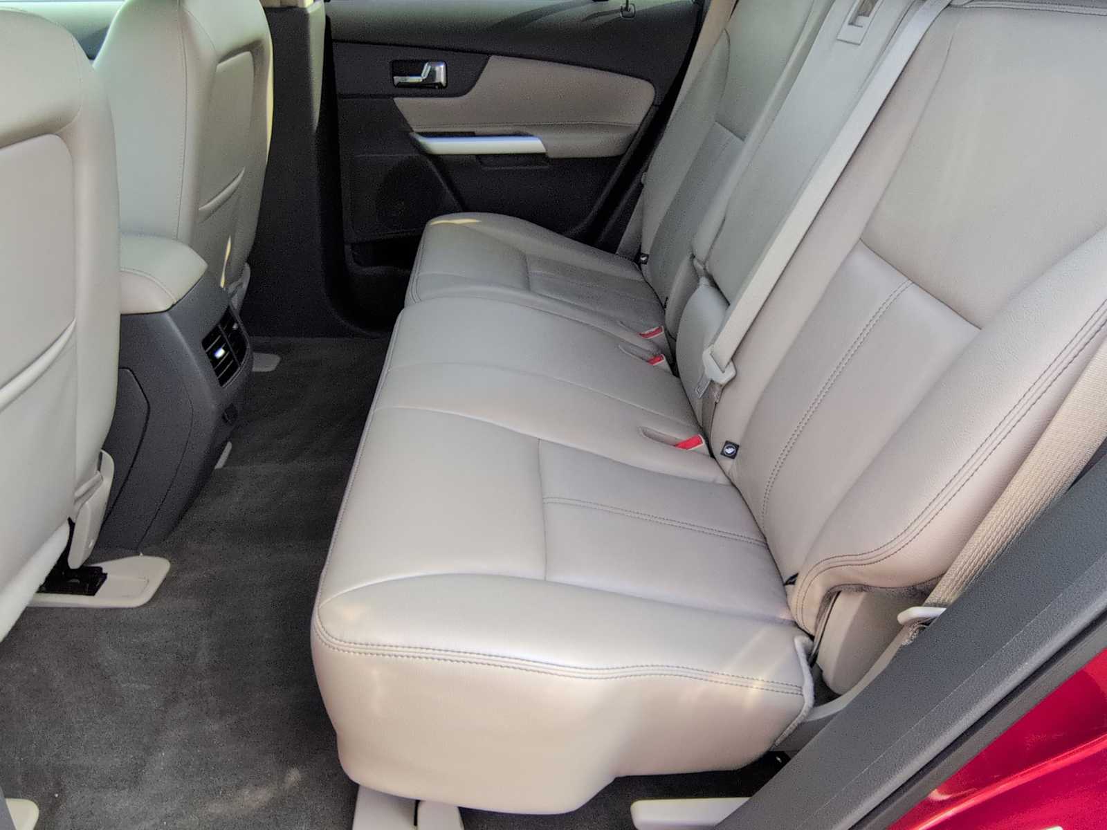 Thumbnail: 2013 Ford Edge - 20