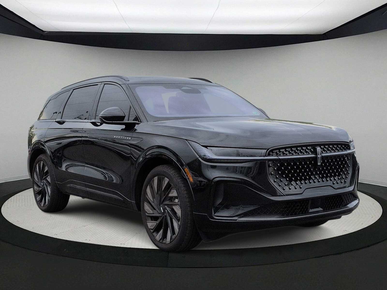 Thumbnail: 2026 Lincoln Nautilus - 2