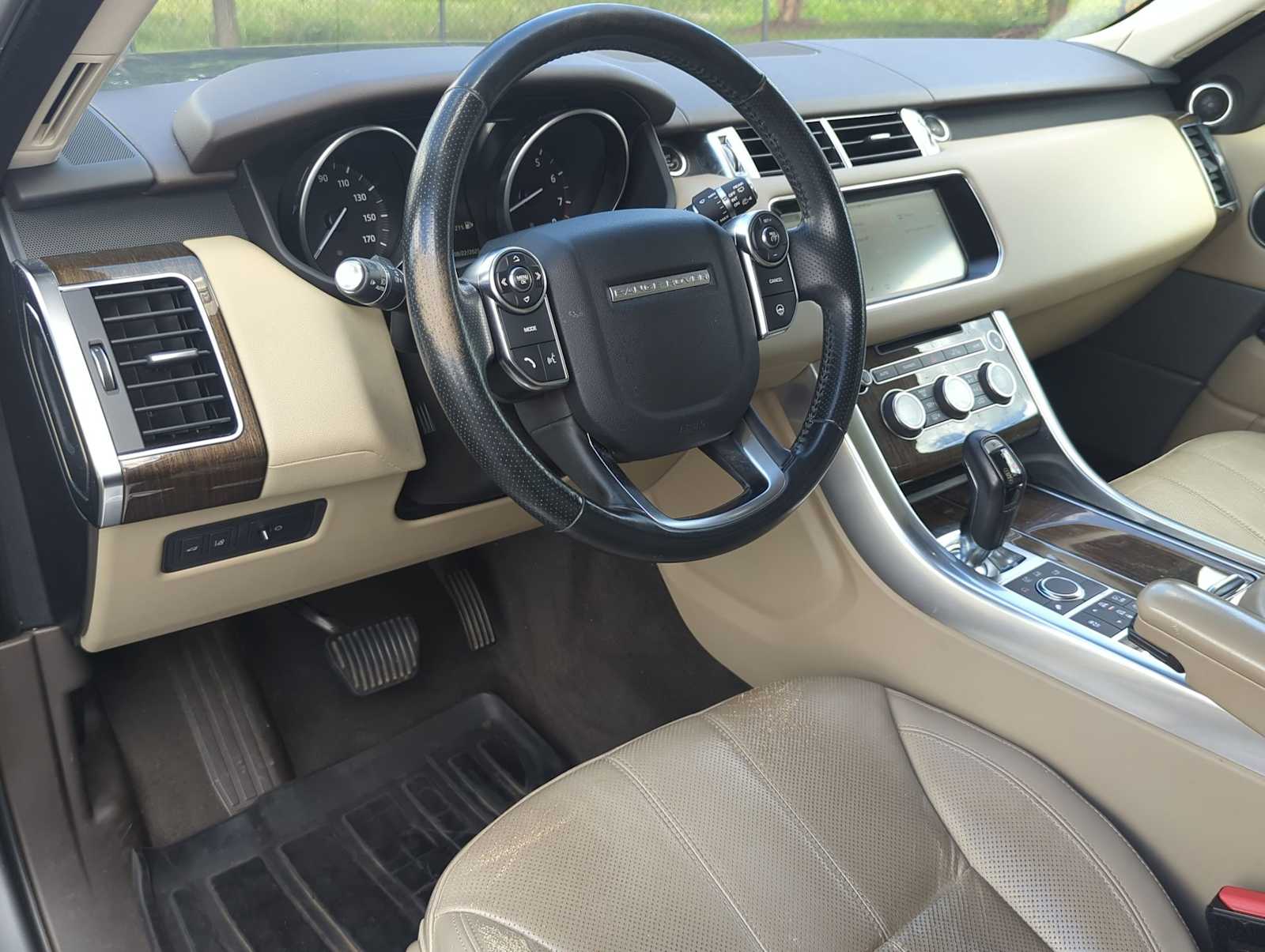 Thumbnail: 2017 Land Rover Range Rover Sport - 15