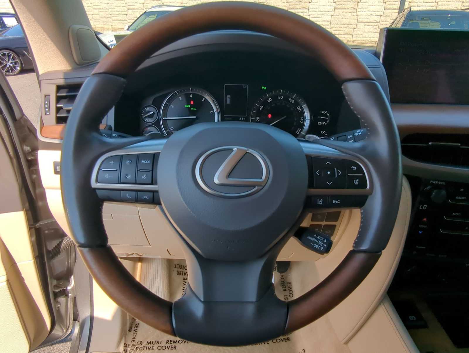 Thumbnail: 2021 Lexus LX - 24