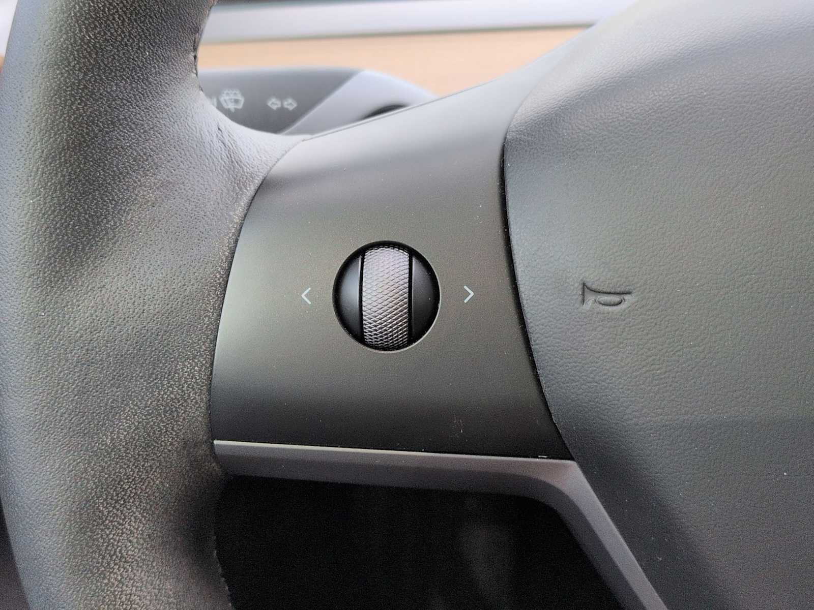 Thumbnail: 2023 Tesla Model 3 - 25