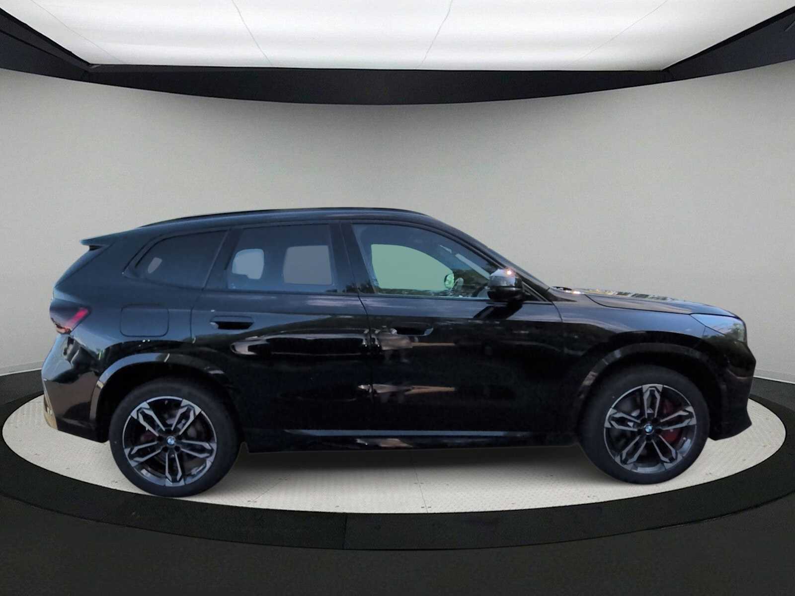 Thumbnail: 2026 BMW X1 - 9