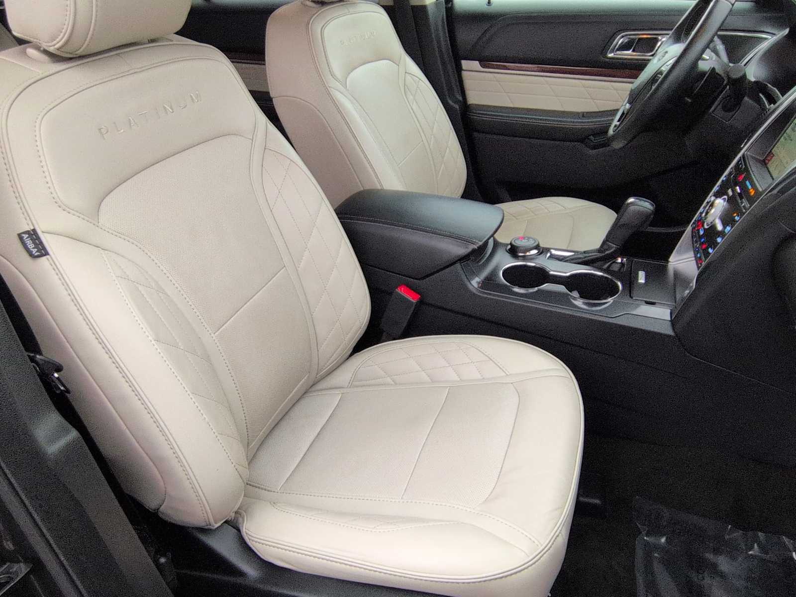 Thumbnail: 2017 Ford Explorer - 23