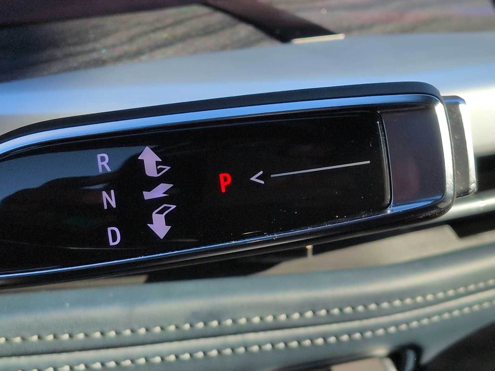 Thumbnail: 2025 Cadillac Escalade IQ - 34