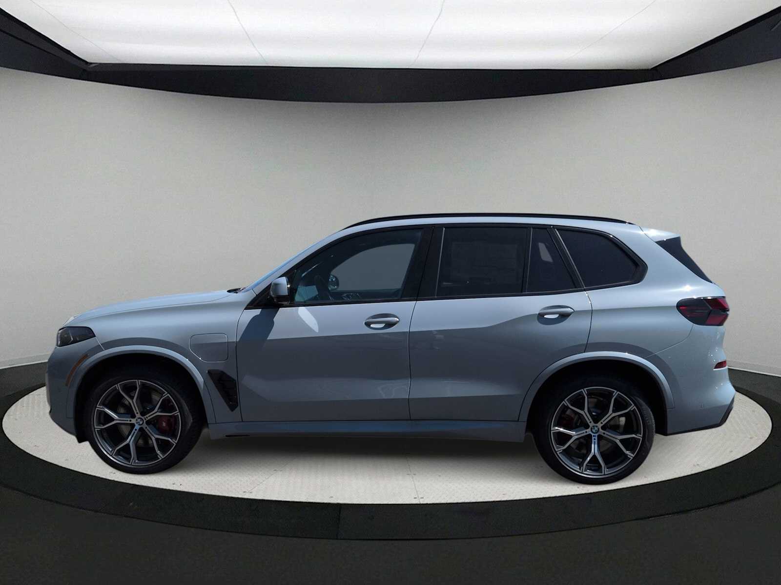 Thumbnail: 2026 BMW X5 - 5