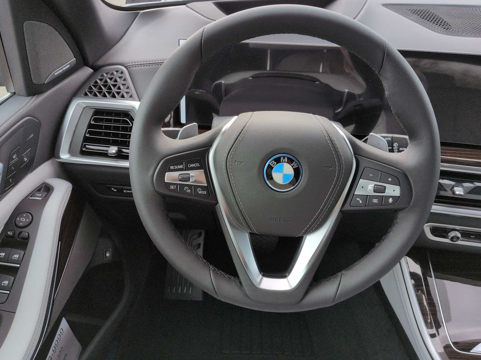 Thumbnail: 2026 BMW X5 - 25