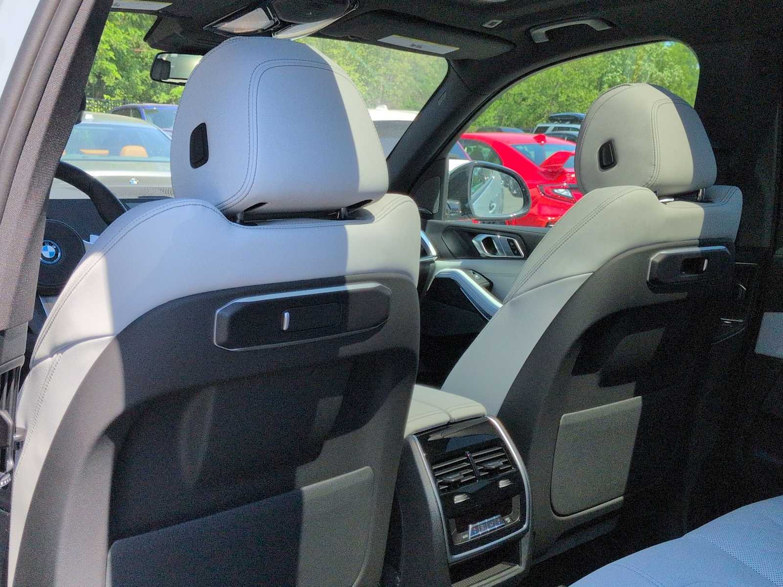 Thumbnail: 2026 BMW X5 - 19