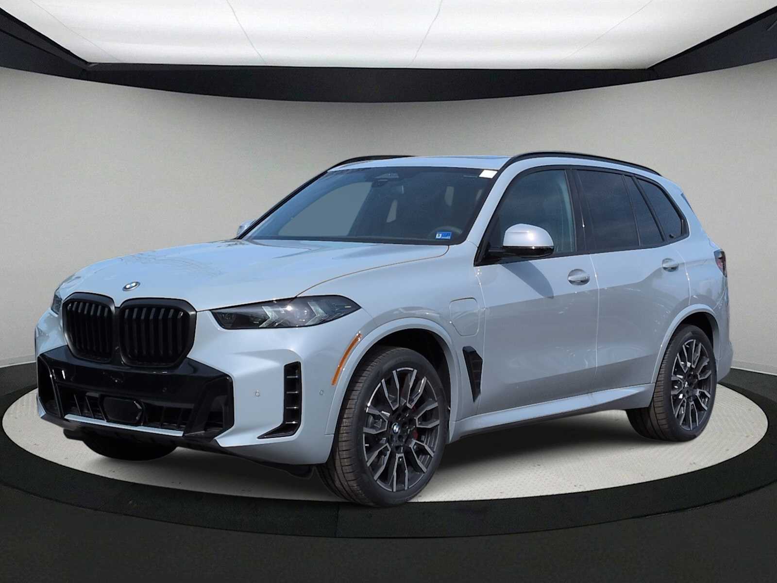 Thumbnail: 2026 BMW X5 - 4