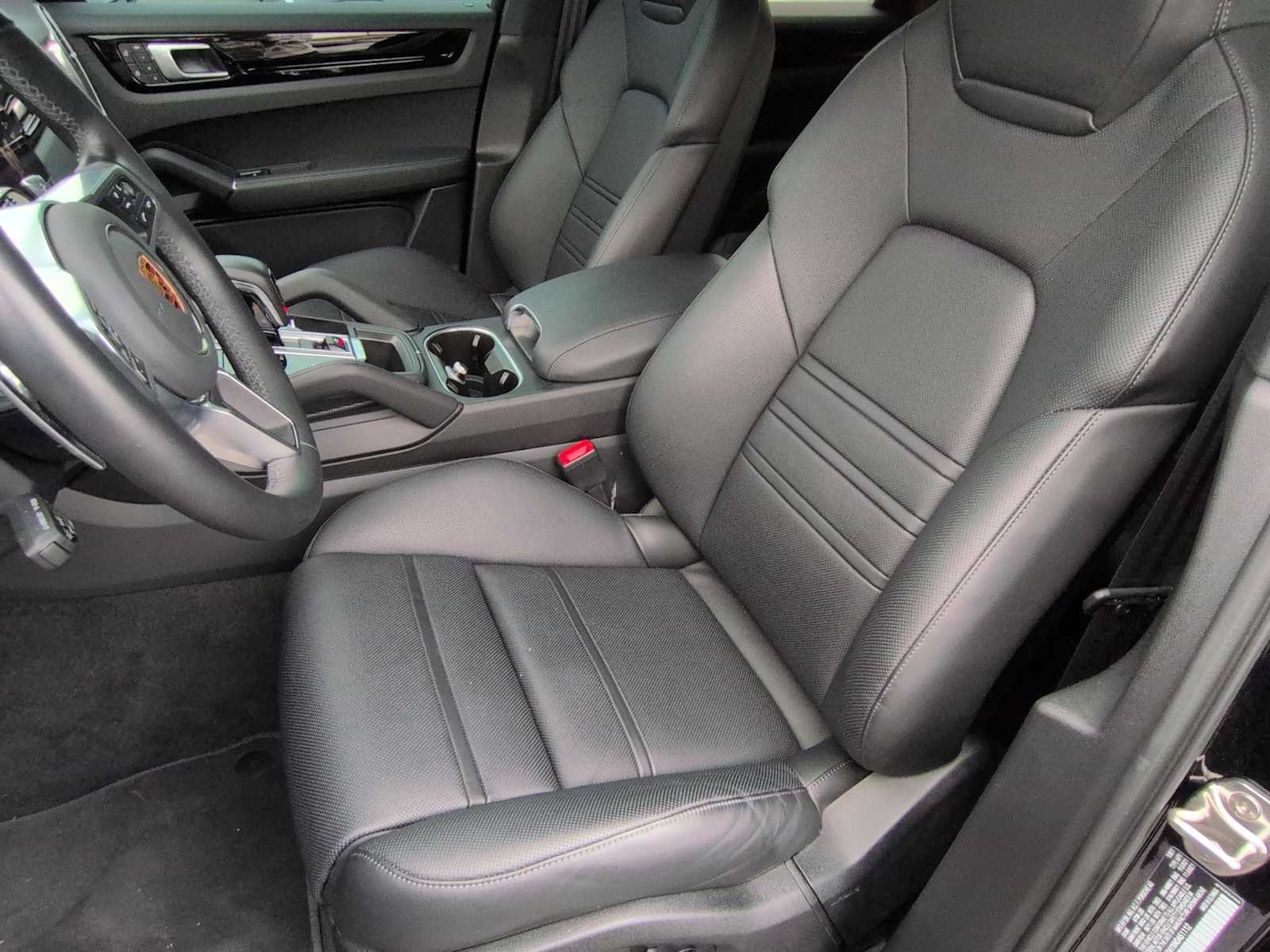 Thumbnail: 2022 Porsche  - 17