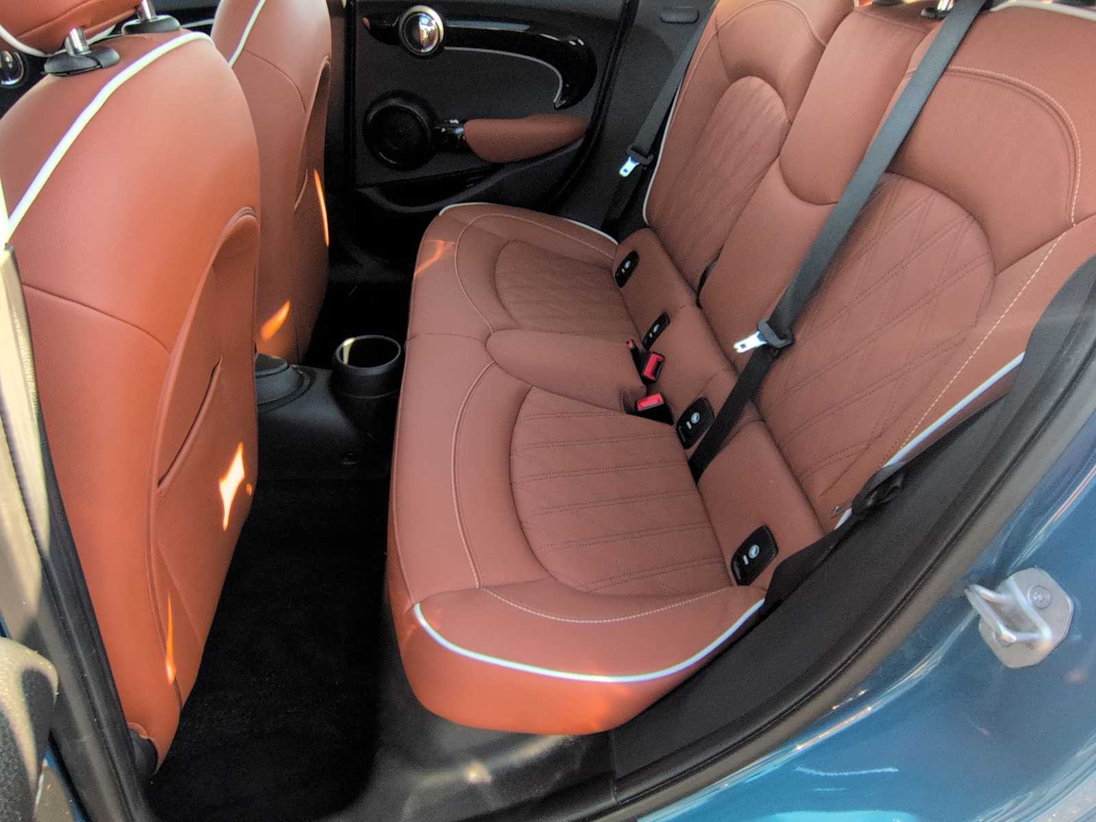 Thumbnail: 2023 MINI Cooper Hardtop - 21