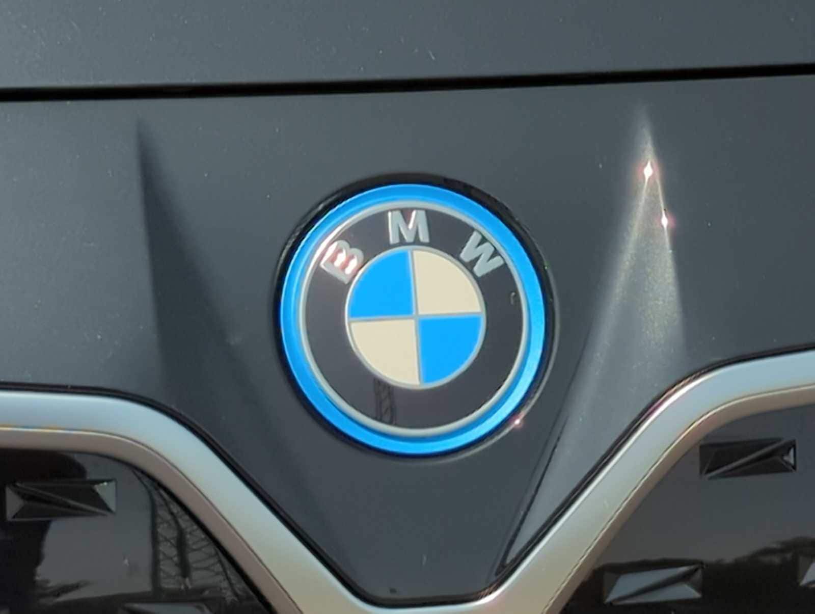 2024 BMW i4 eDrive40 11