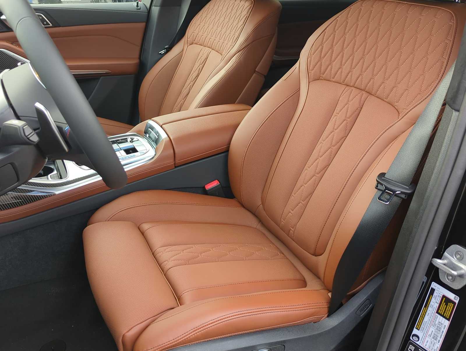 Thumbnail: 2026 BMW X7 - 16