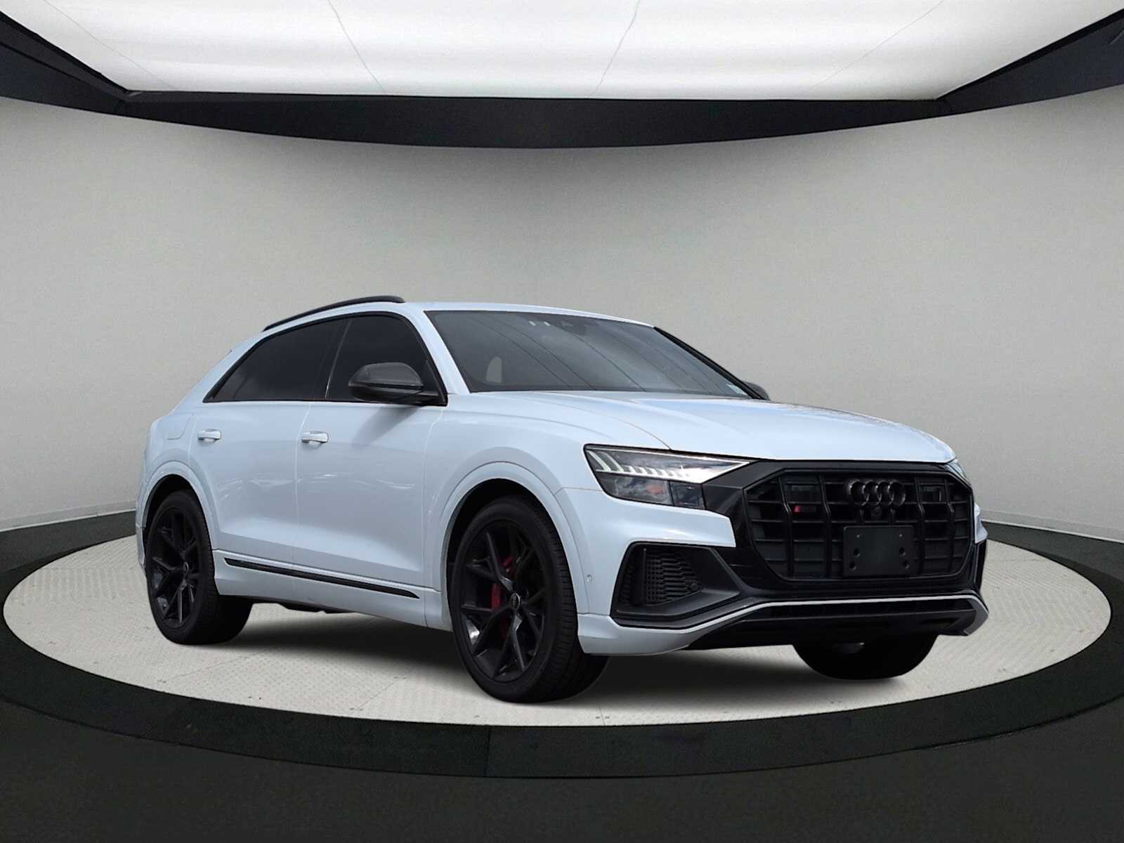 Thumbnail: 2023 Audi SQ8 - 2