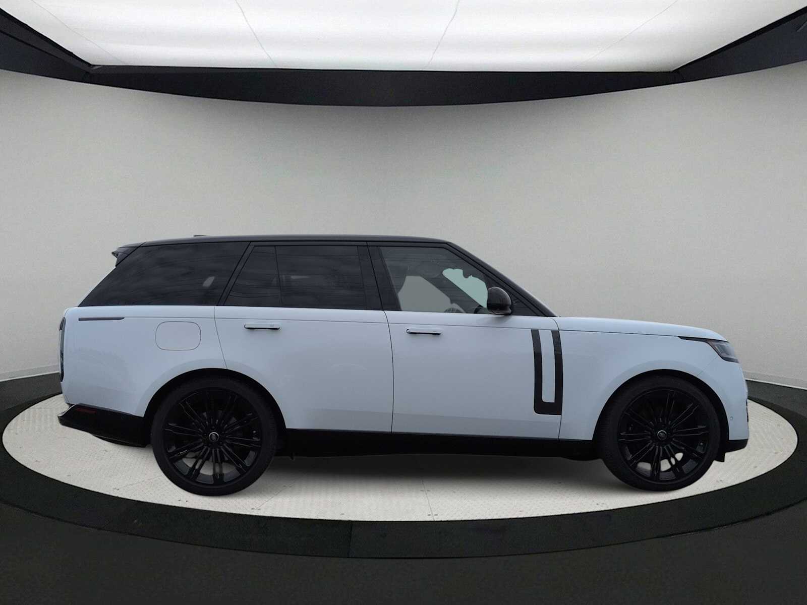 Thumbnail: 2024 Land Rover Range Rover - 9