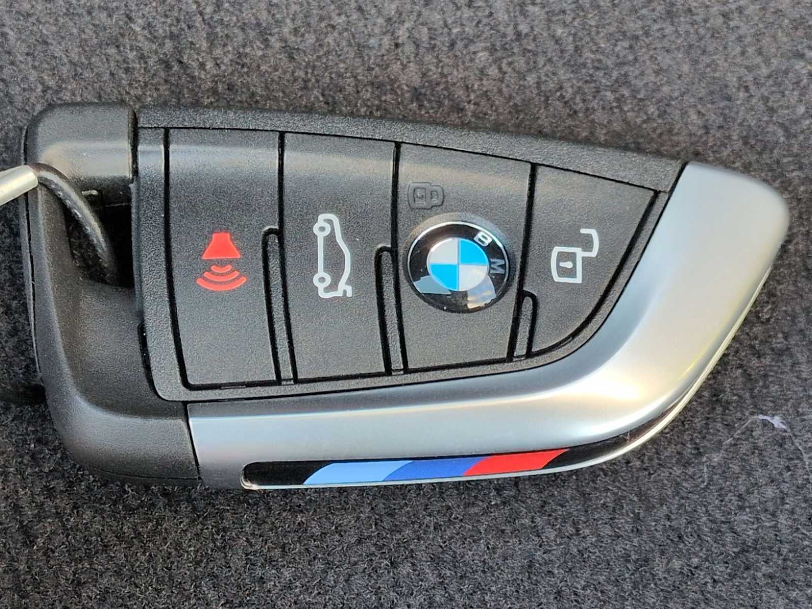 Thumbnail: 2025 BMW i4 - 38