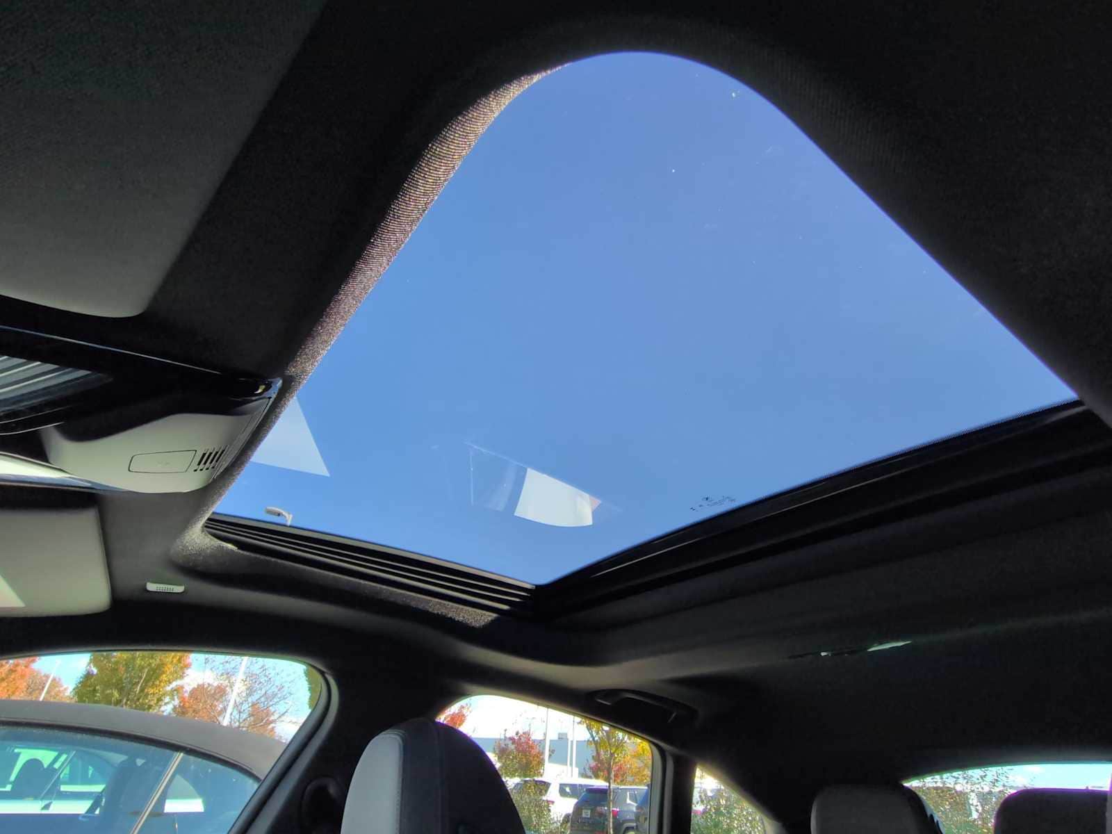 Thumbnail: 2025 BMW i4 - 20