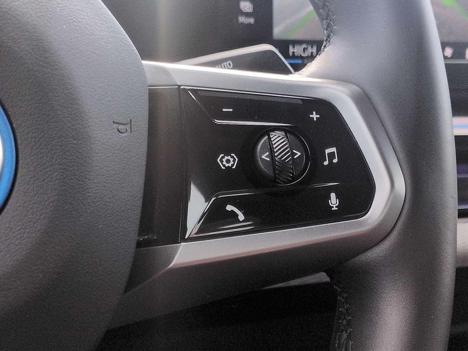 Thumbnail: 2025 BMW i5 - 27