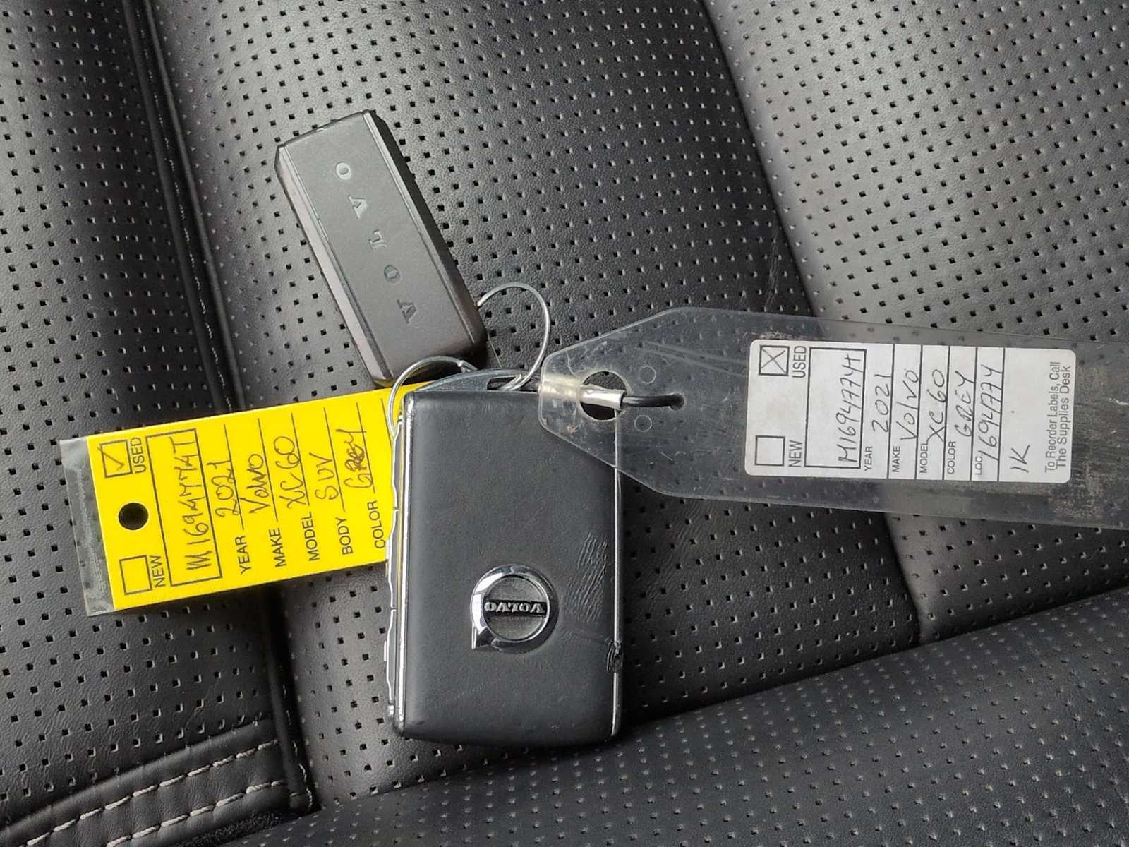 Thumbnail: 2021 Volvo XC60 - 37