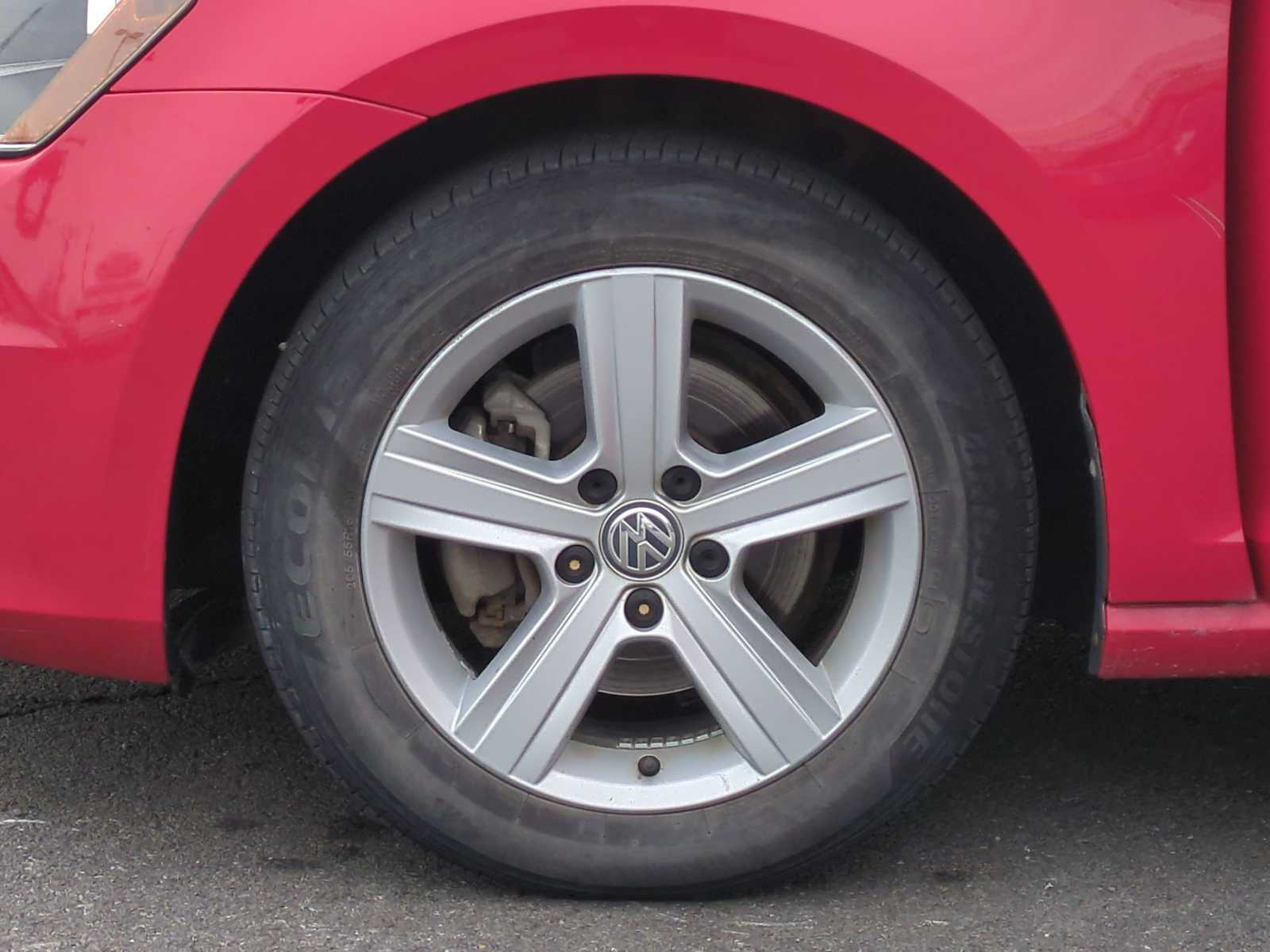 Thumbnail: 2017 Volkswagen Golf - 13