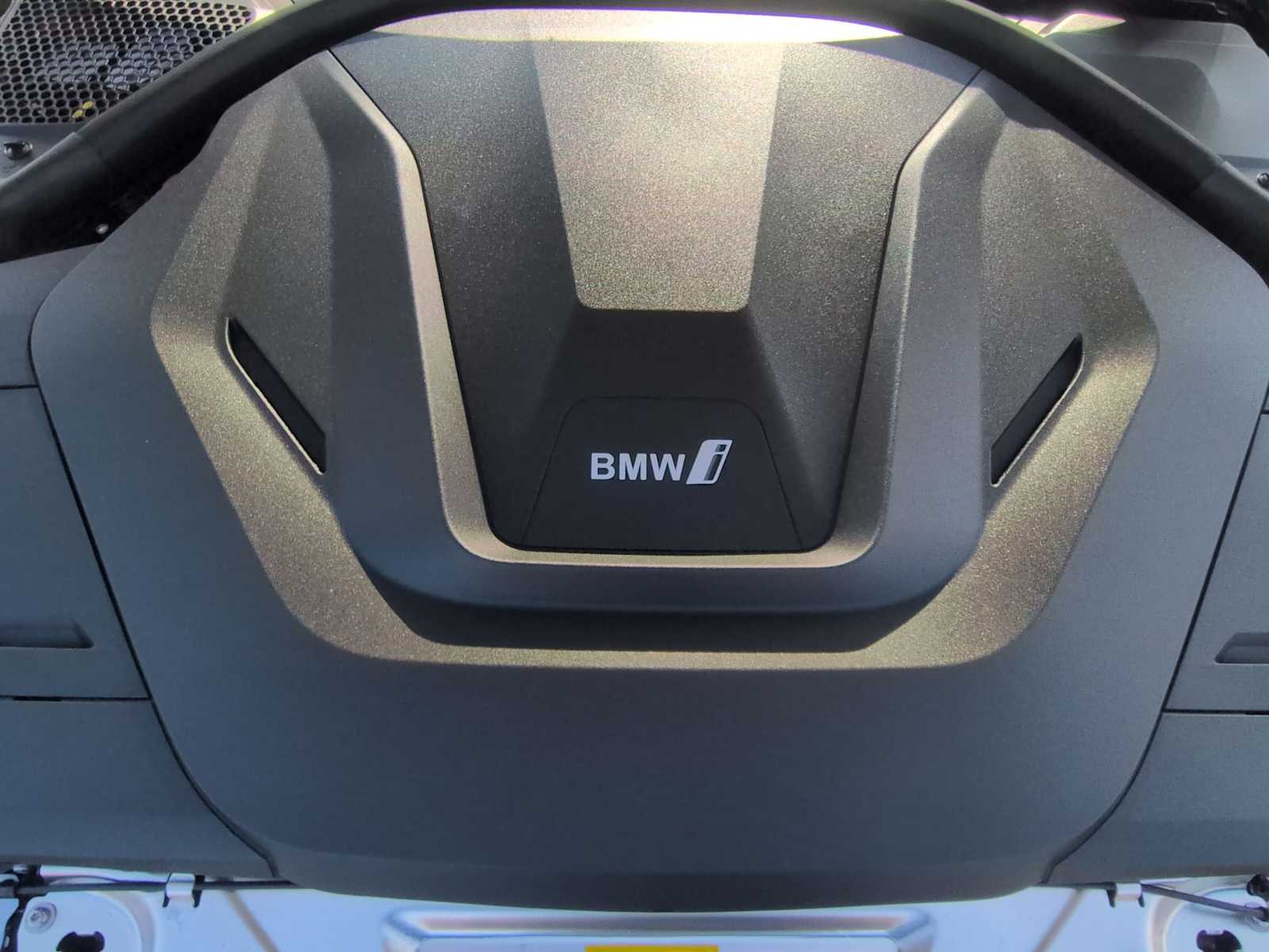 Thumbnail: 2026 BMW i4 - 15