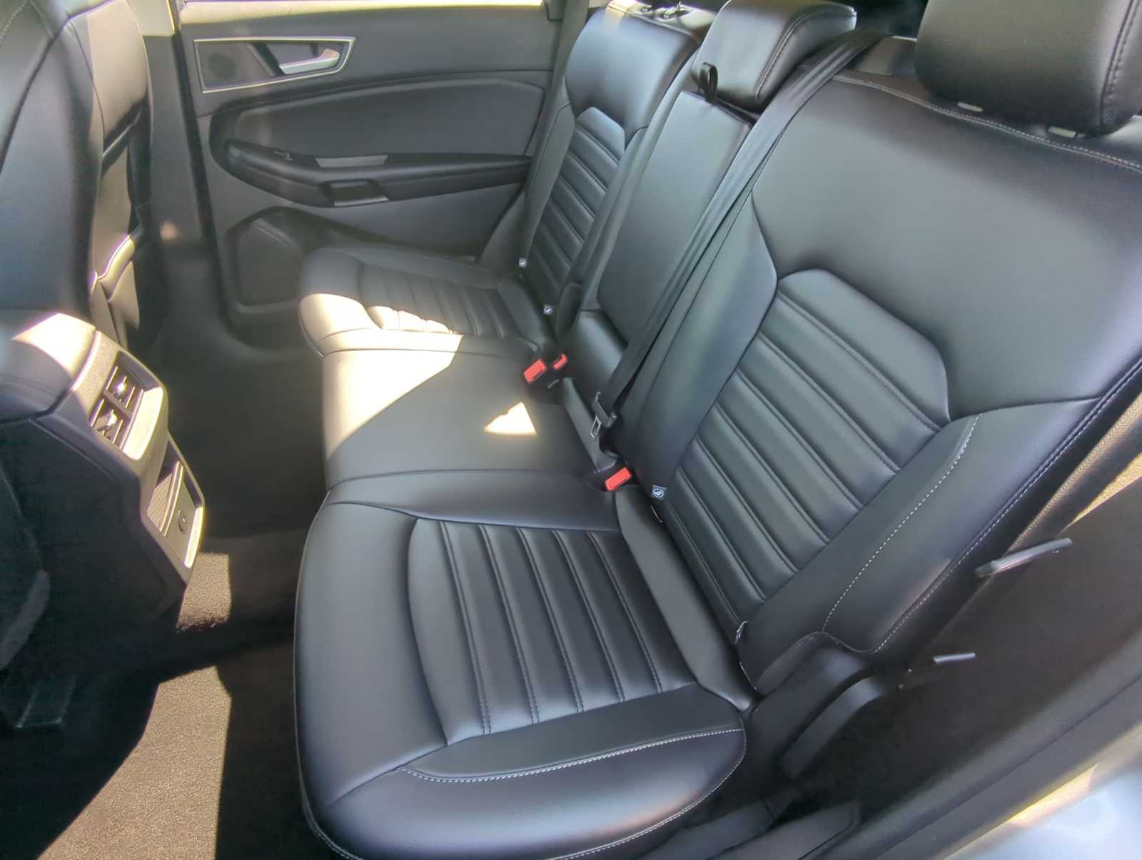 Thumbnail: 2023 Ford Edge - 19