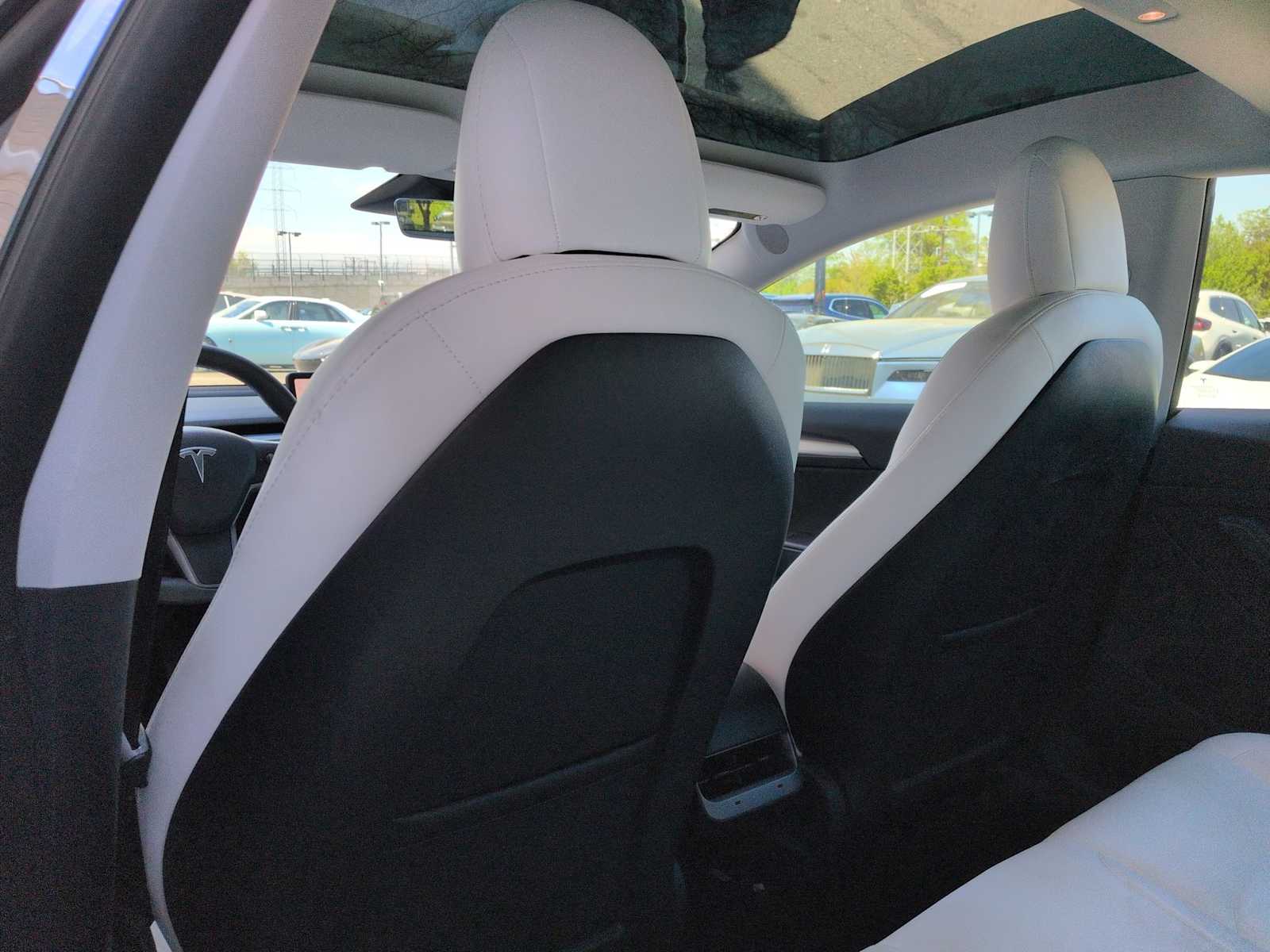 Thumbnail: 2022 Tesla Model 3 - 18