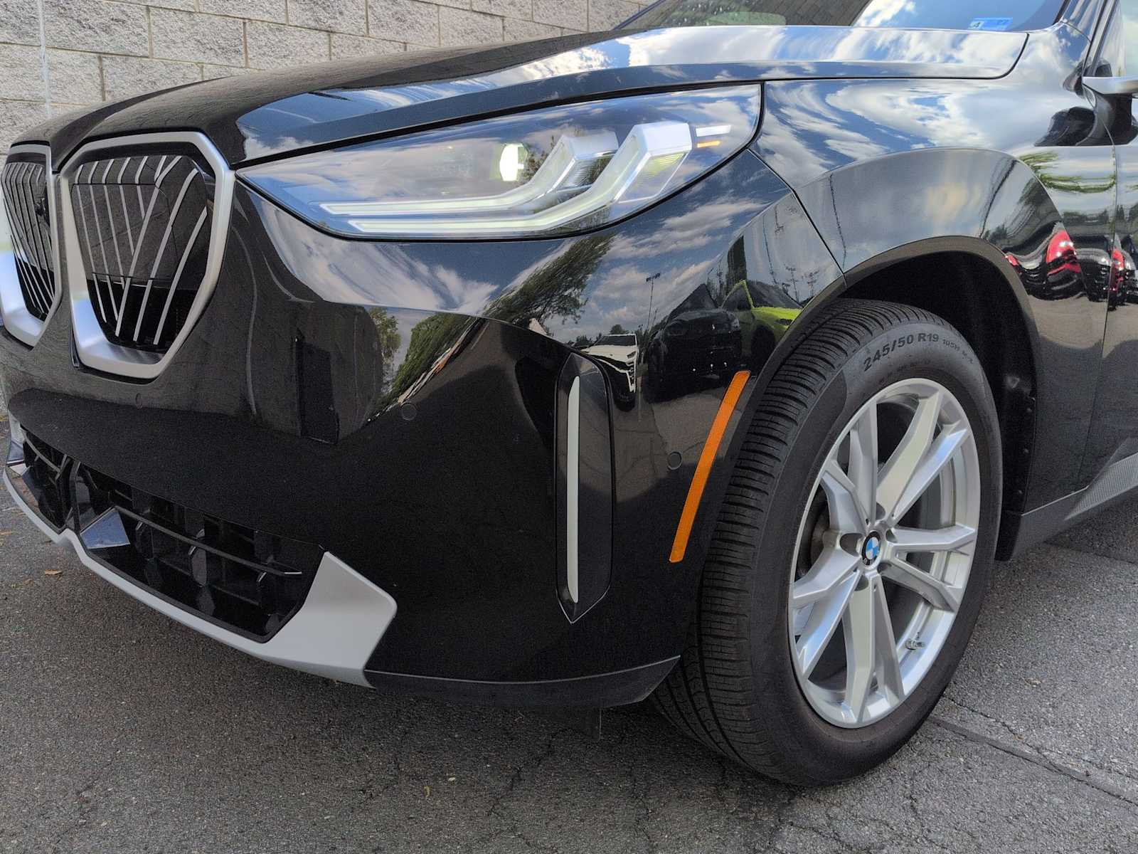 Thumbnail: 2025 BMW X3 - 11