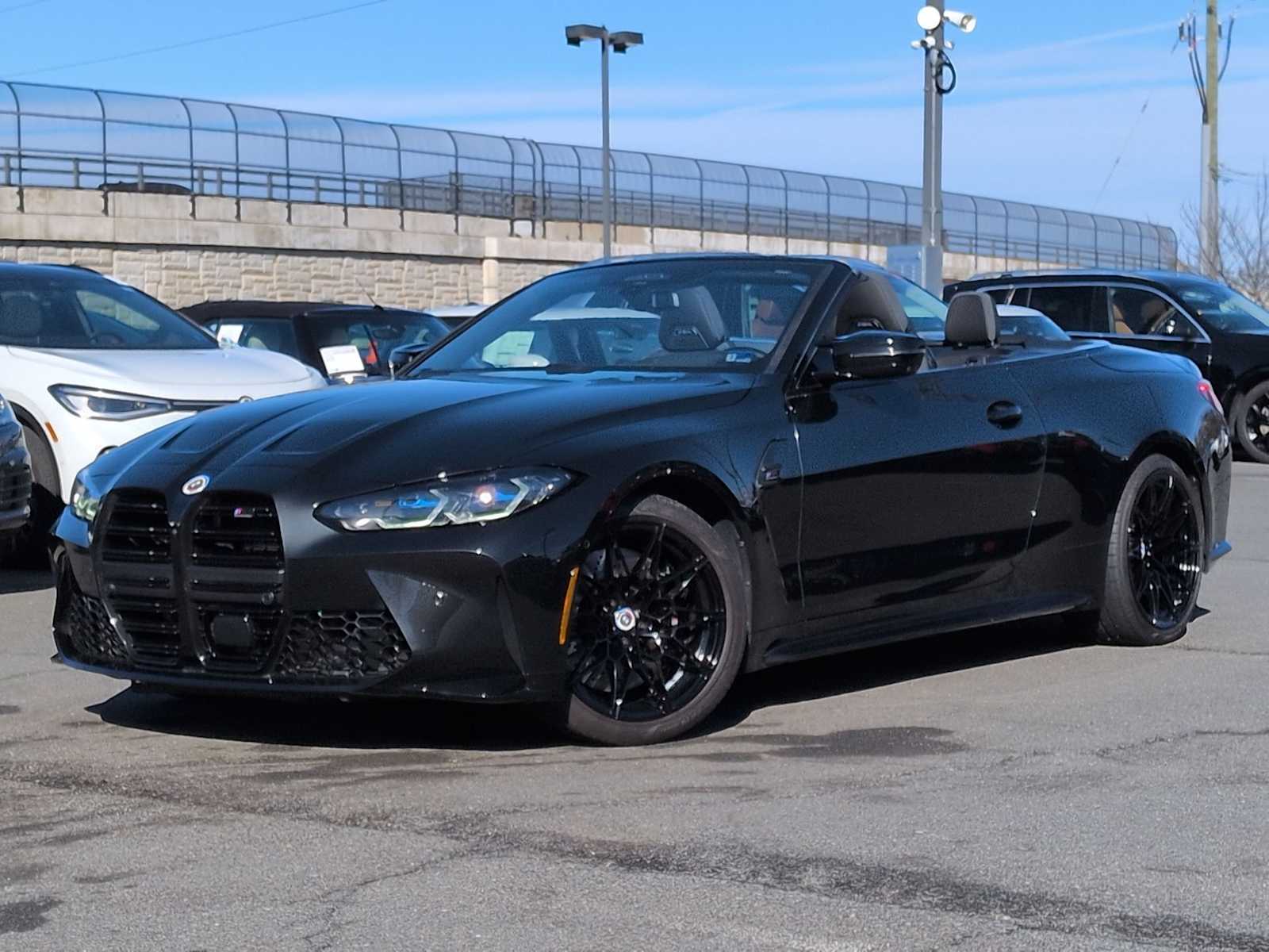 Thumbnail: 2023 BMW M4 - 11