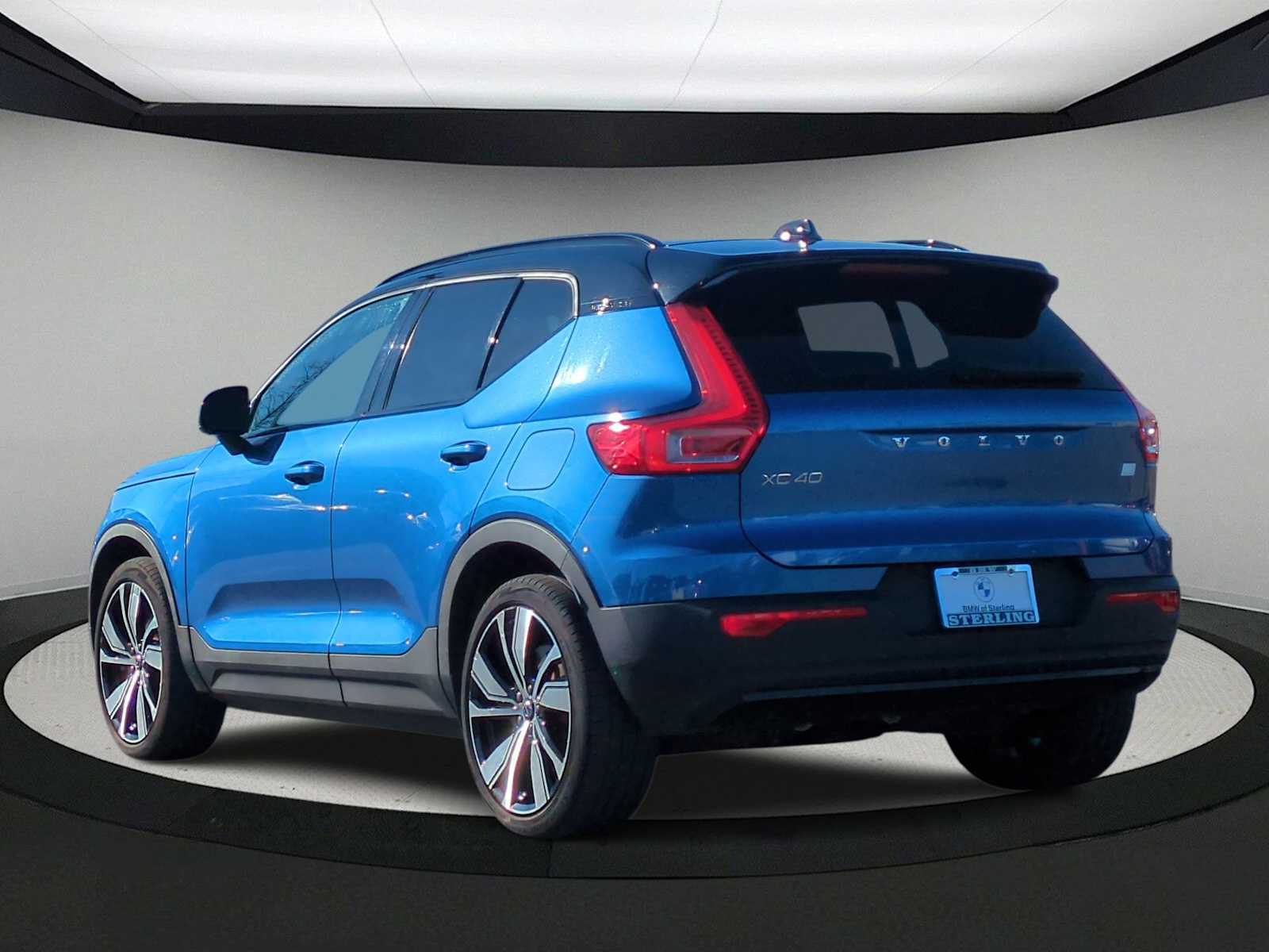 Thumbnail: 2021 Volvo XC40 - 6