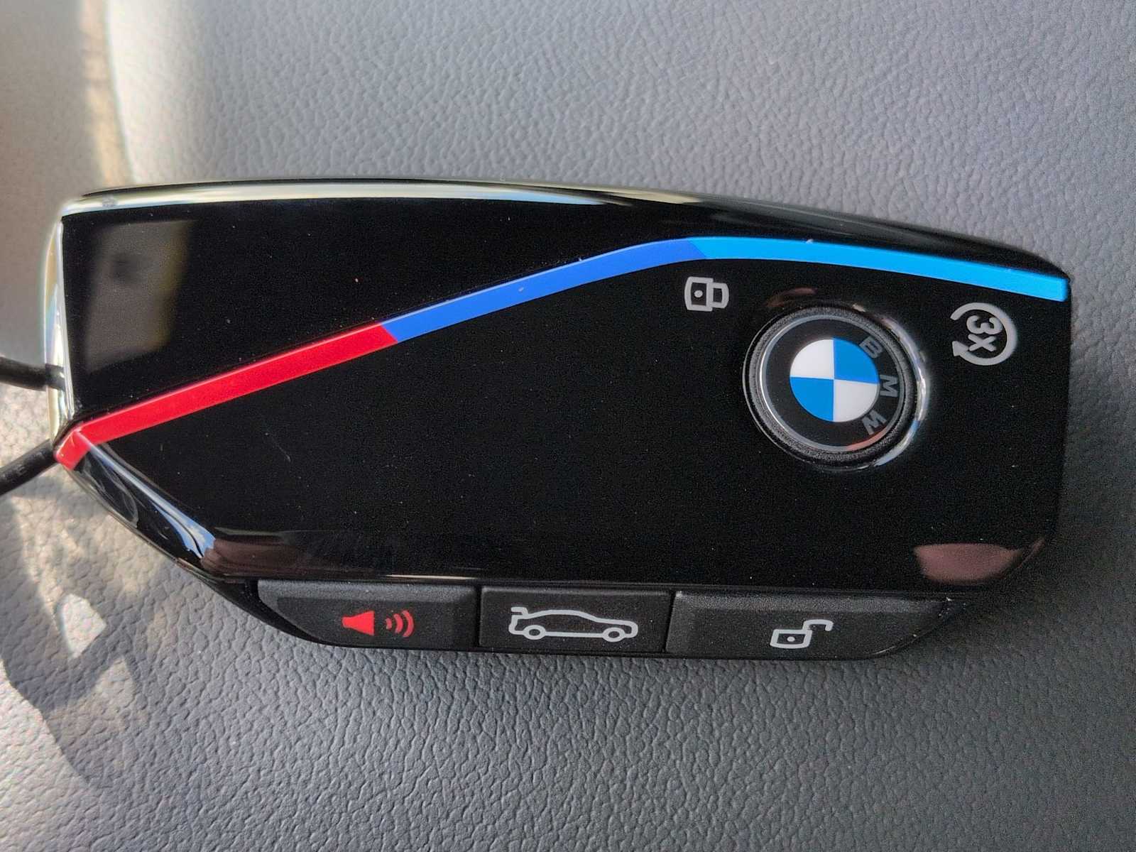 Thumbnail: 2026 BMW XM - 36