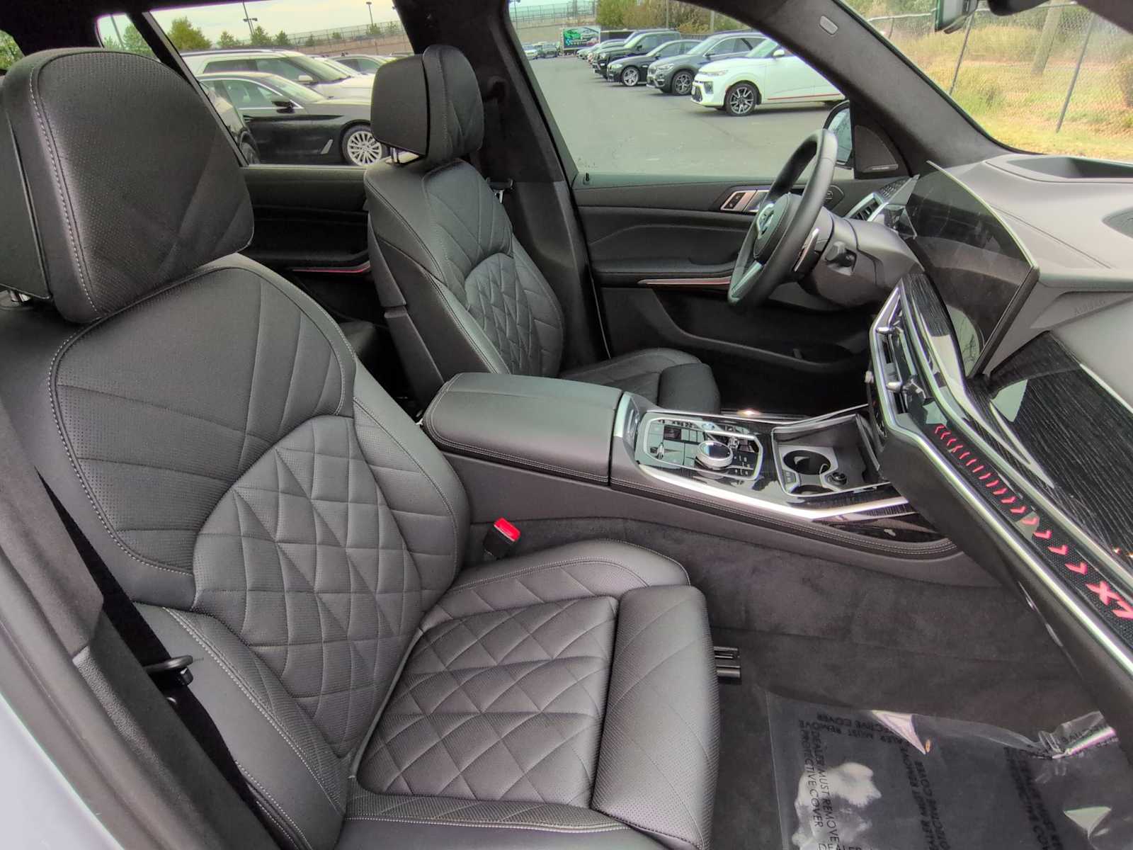 Thumbnail: 2023 BMW X7 - 24