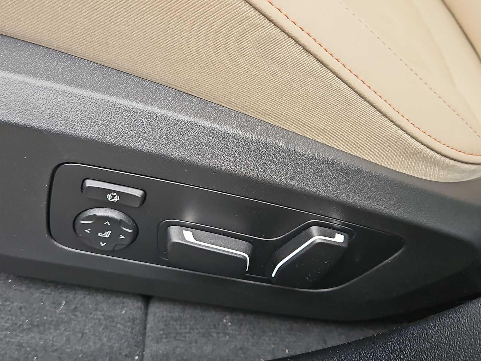 Thumbnail: 2026 BMW X3 - 16