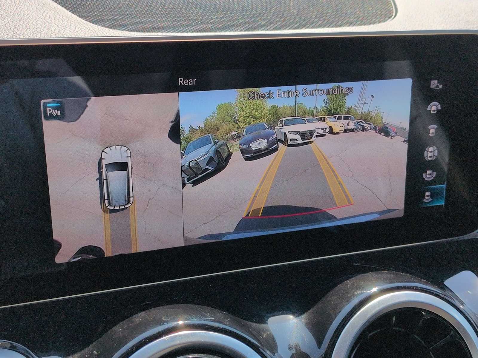 Thumbnail: 2020 Mercedes-Benz GLB - 31