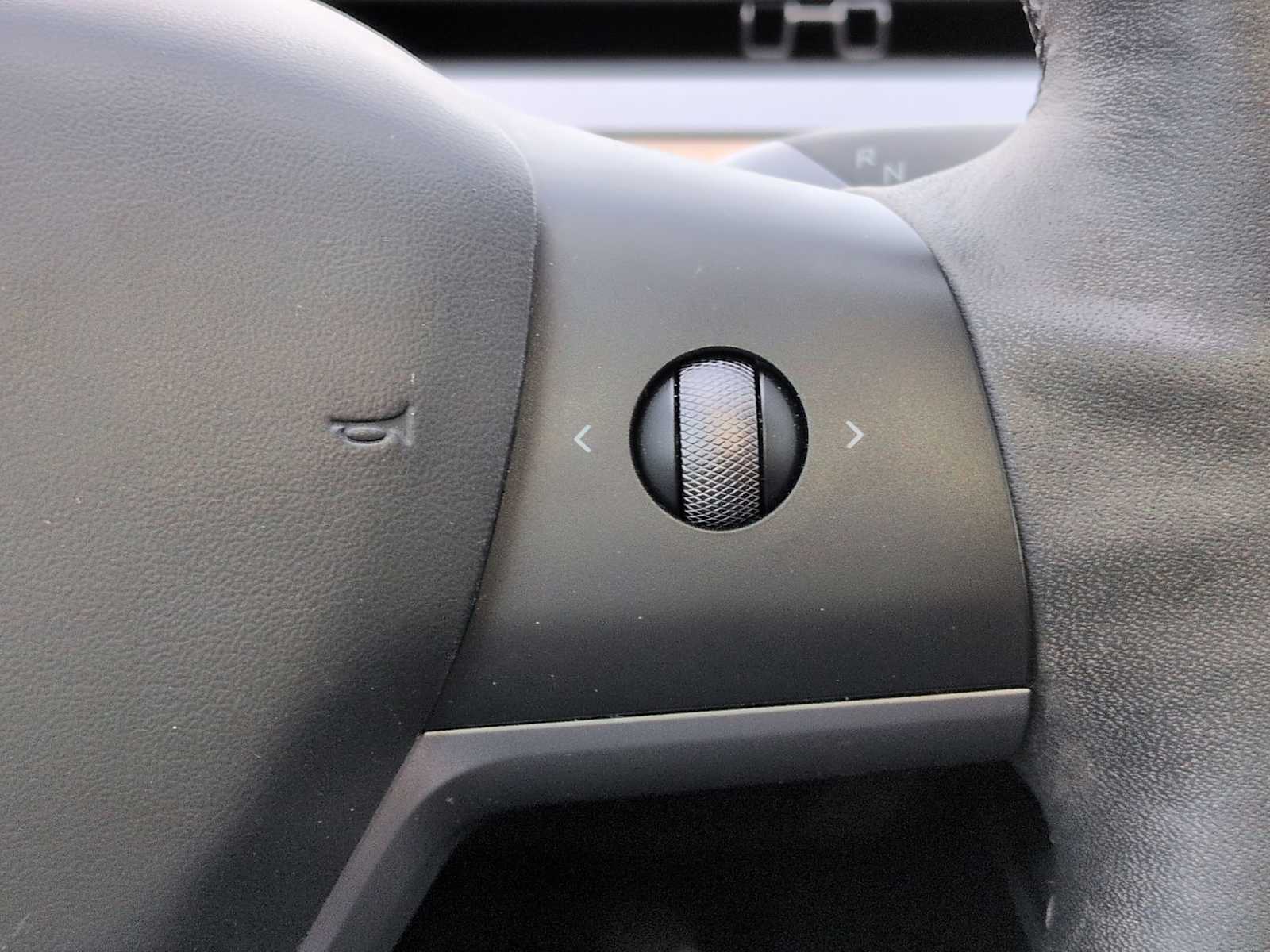 Thumbnail: 2023 Tesla Model 3 - 26