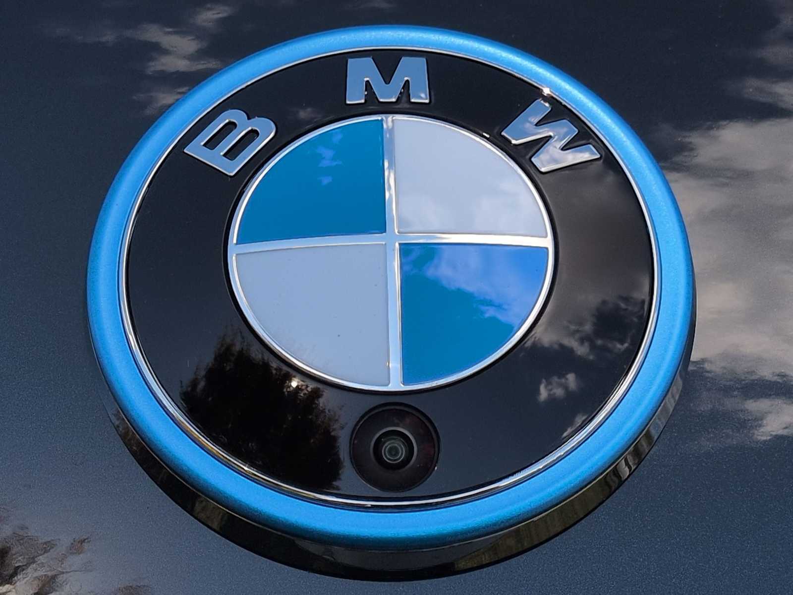 Thumbnail: 2025 BMW i4 - 12