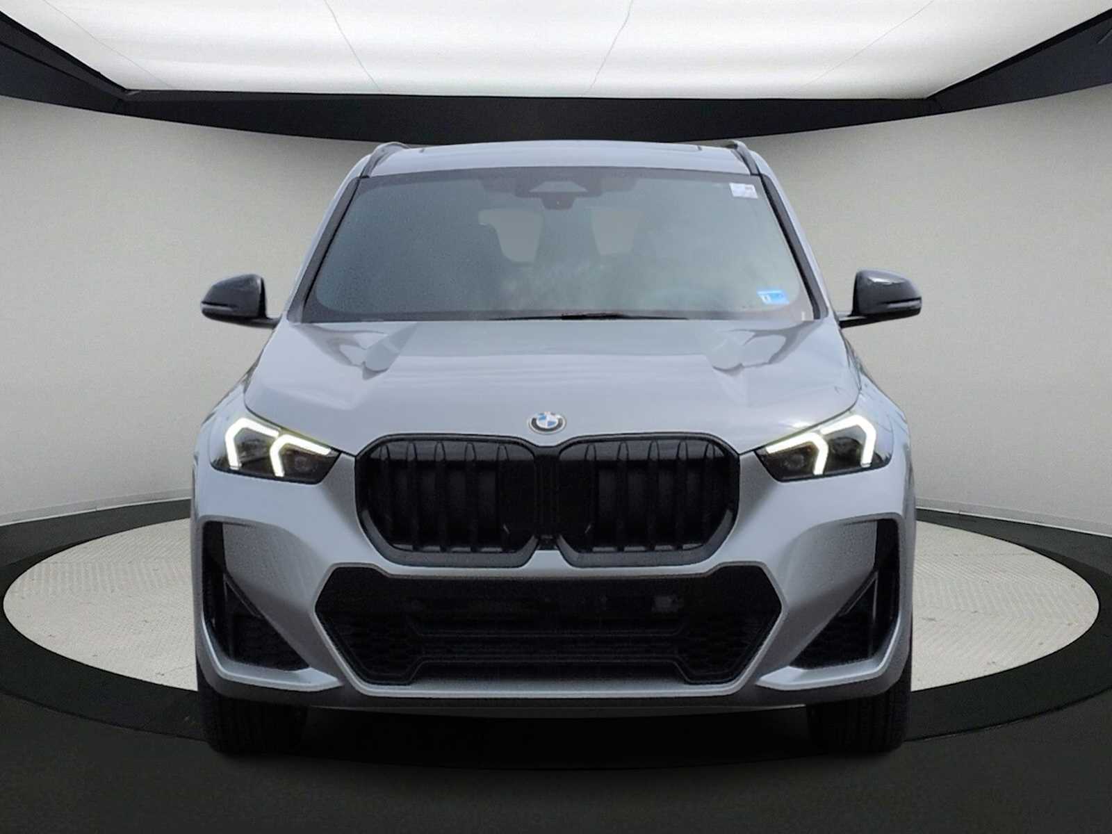 Thumbnail: 2026 BMW X1 - 3