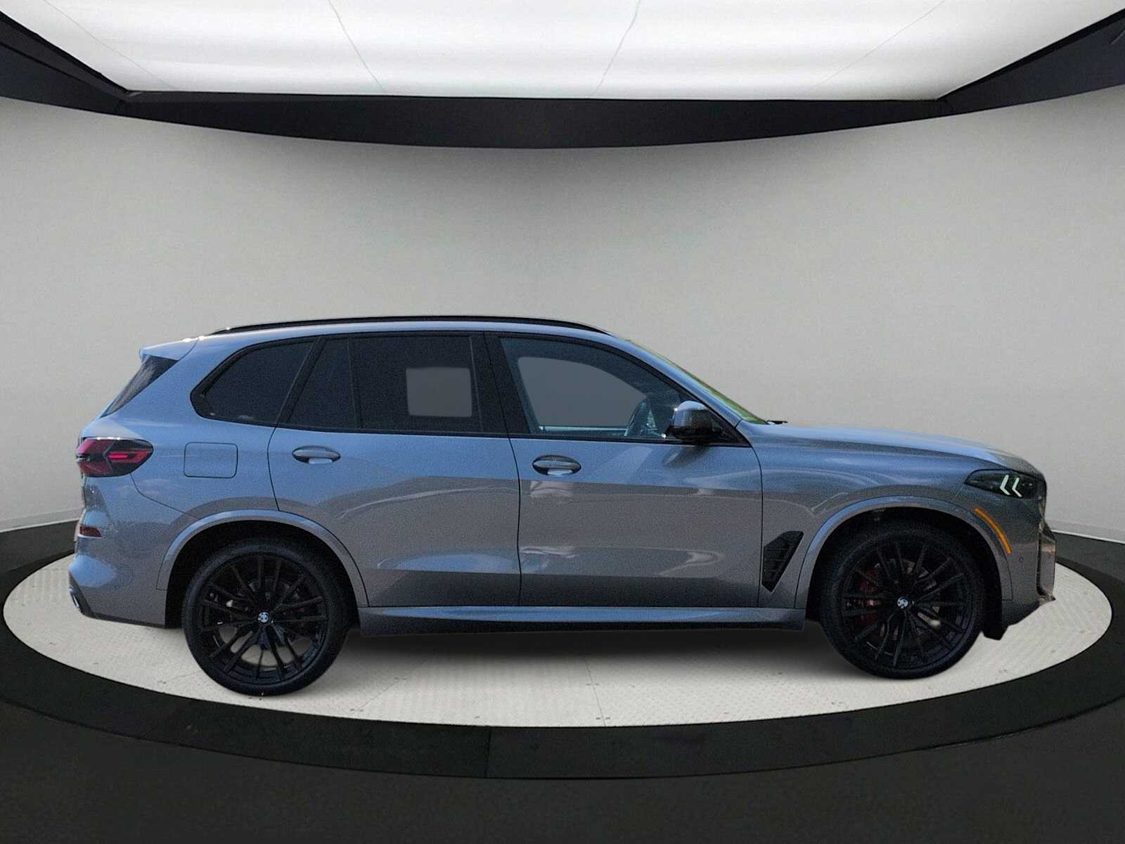Thumbnail: 2026 BMW X5 - 9