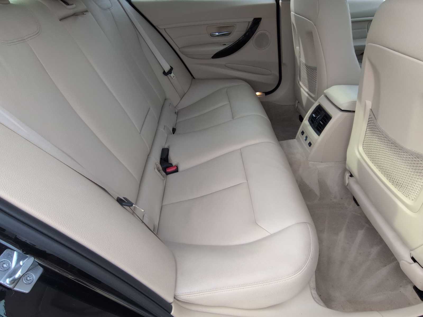 Thumbnail: 2014 BMW 3 Series - 22