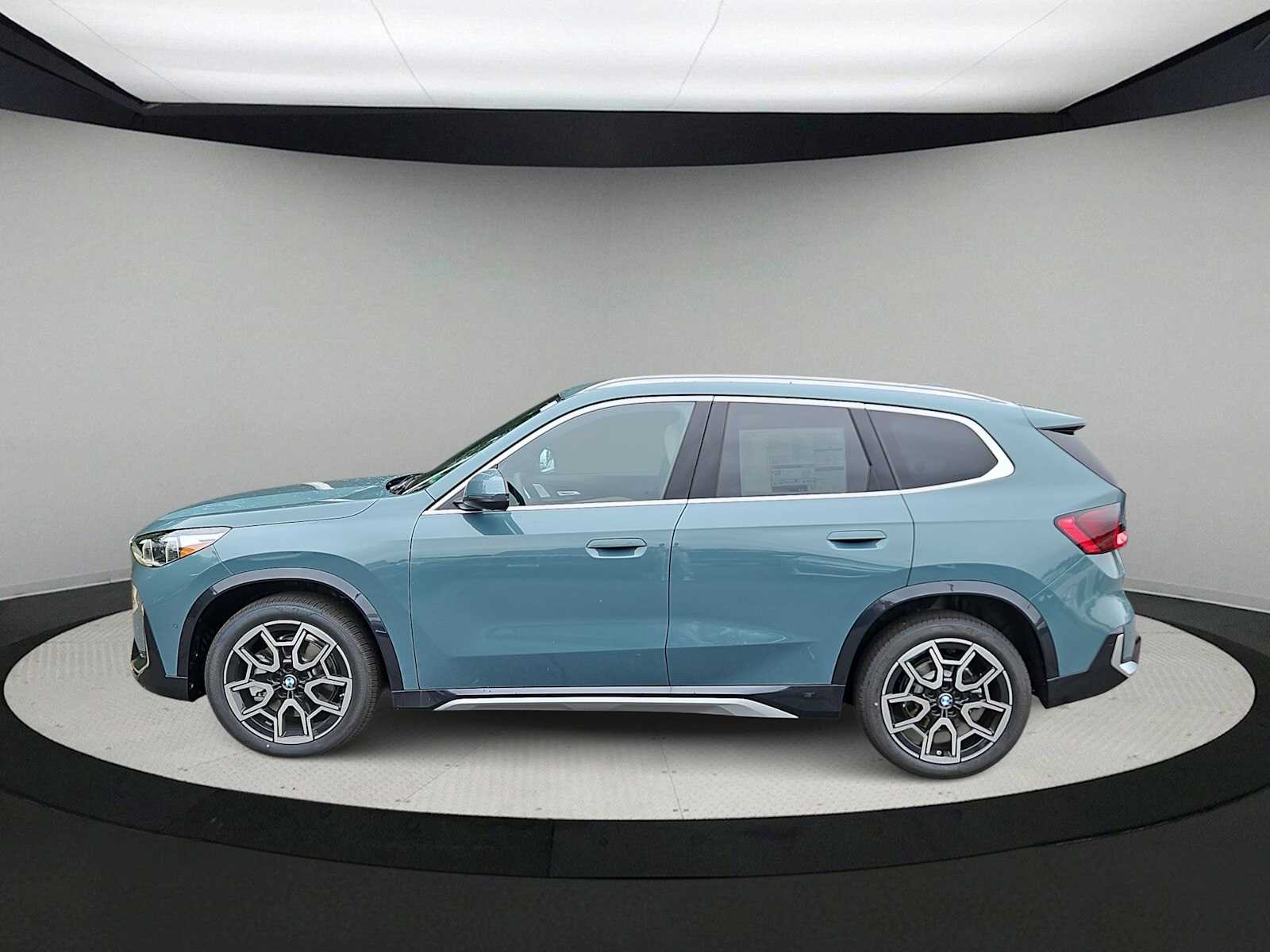 Thumbnail: 2025 BMW X1 - 5