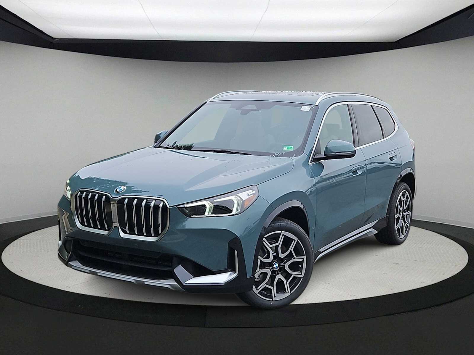 Thumbnail: 2025 BMW X1 - 1